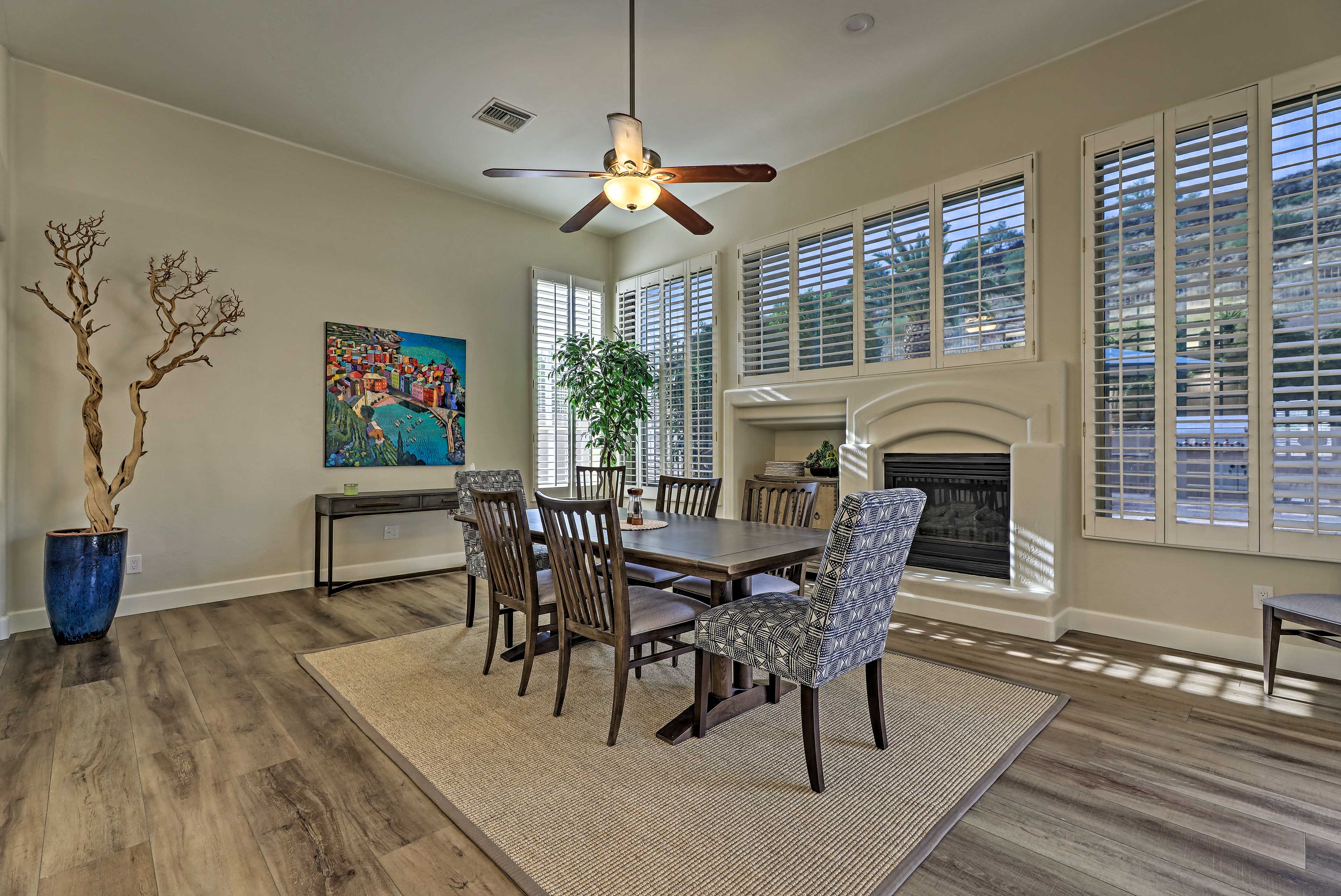 Dining Area | Dishware/Flatware