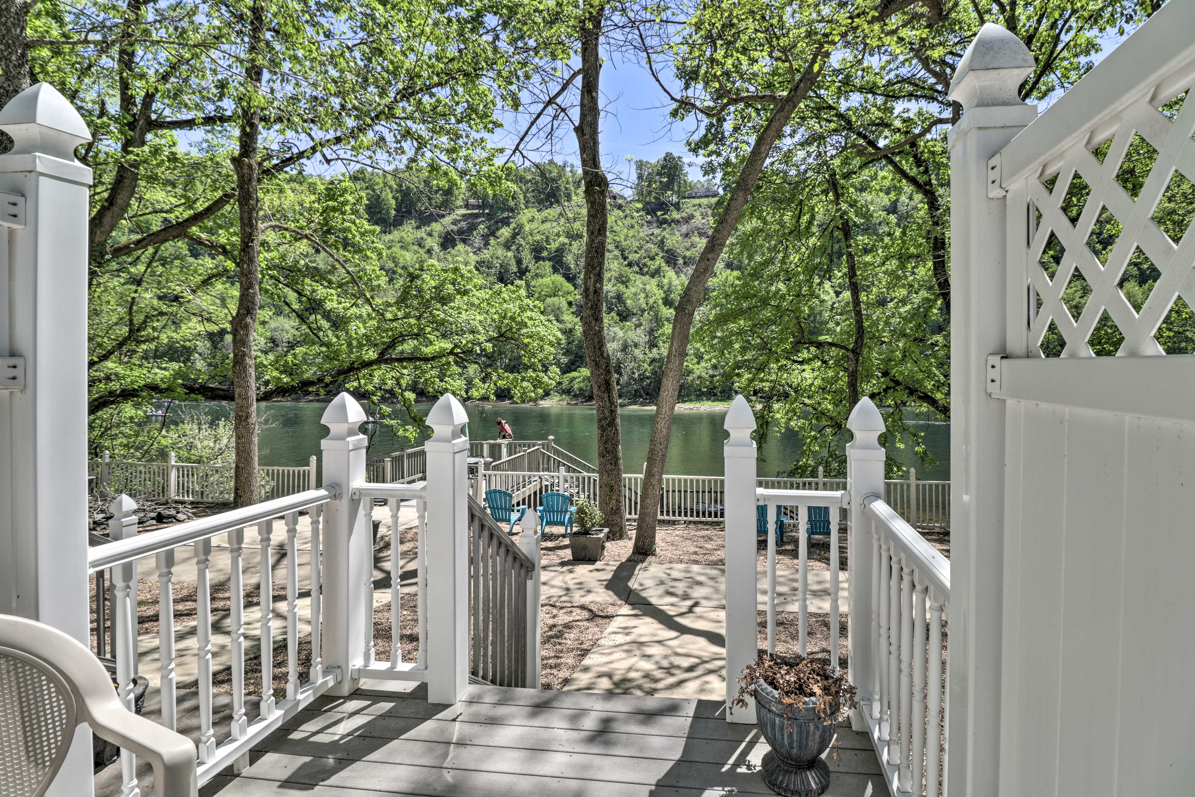 Private Patio | Lake View