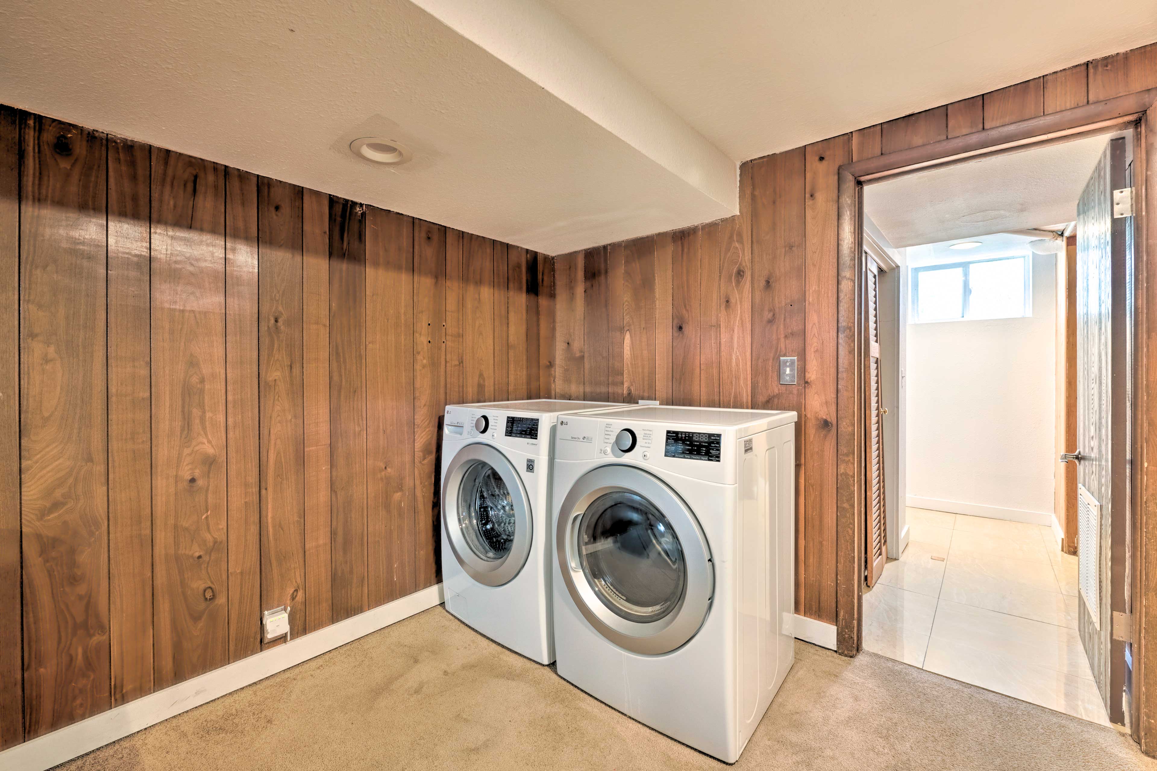 Family Room | In-Unit Laundry Machines