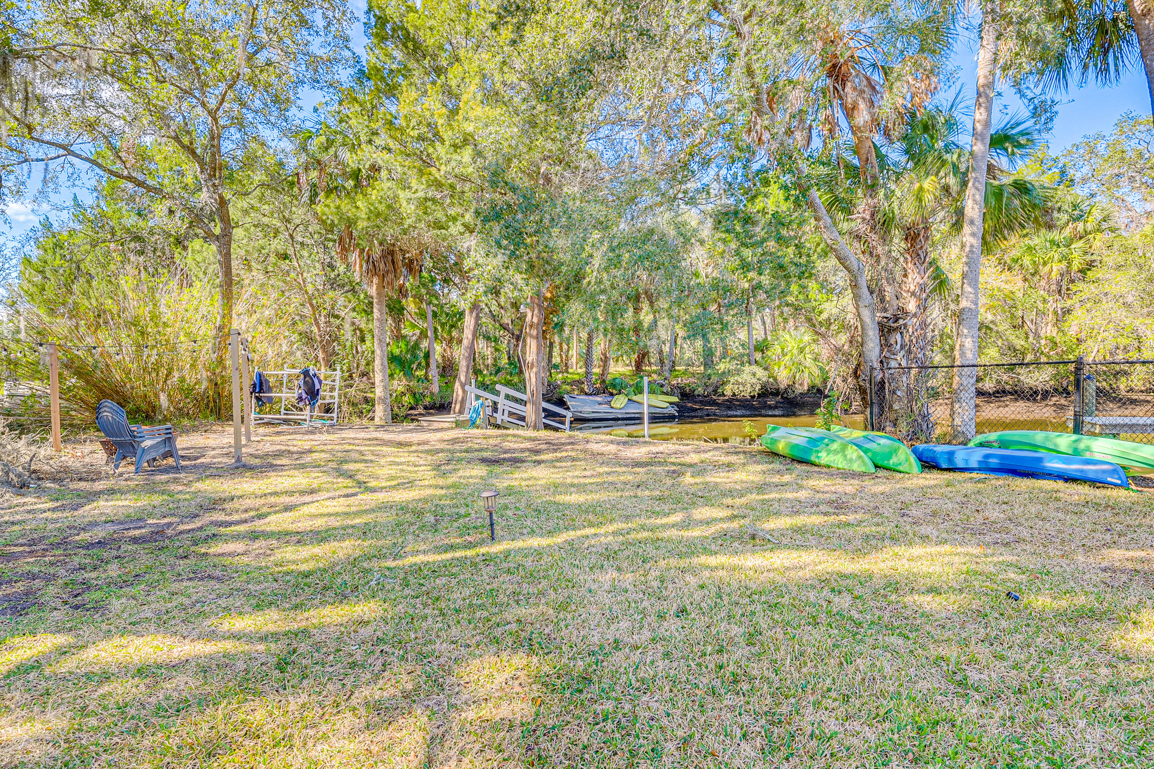 Backyard | Fire Pit | Boat Dock | Crystal River Access