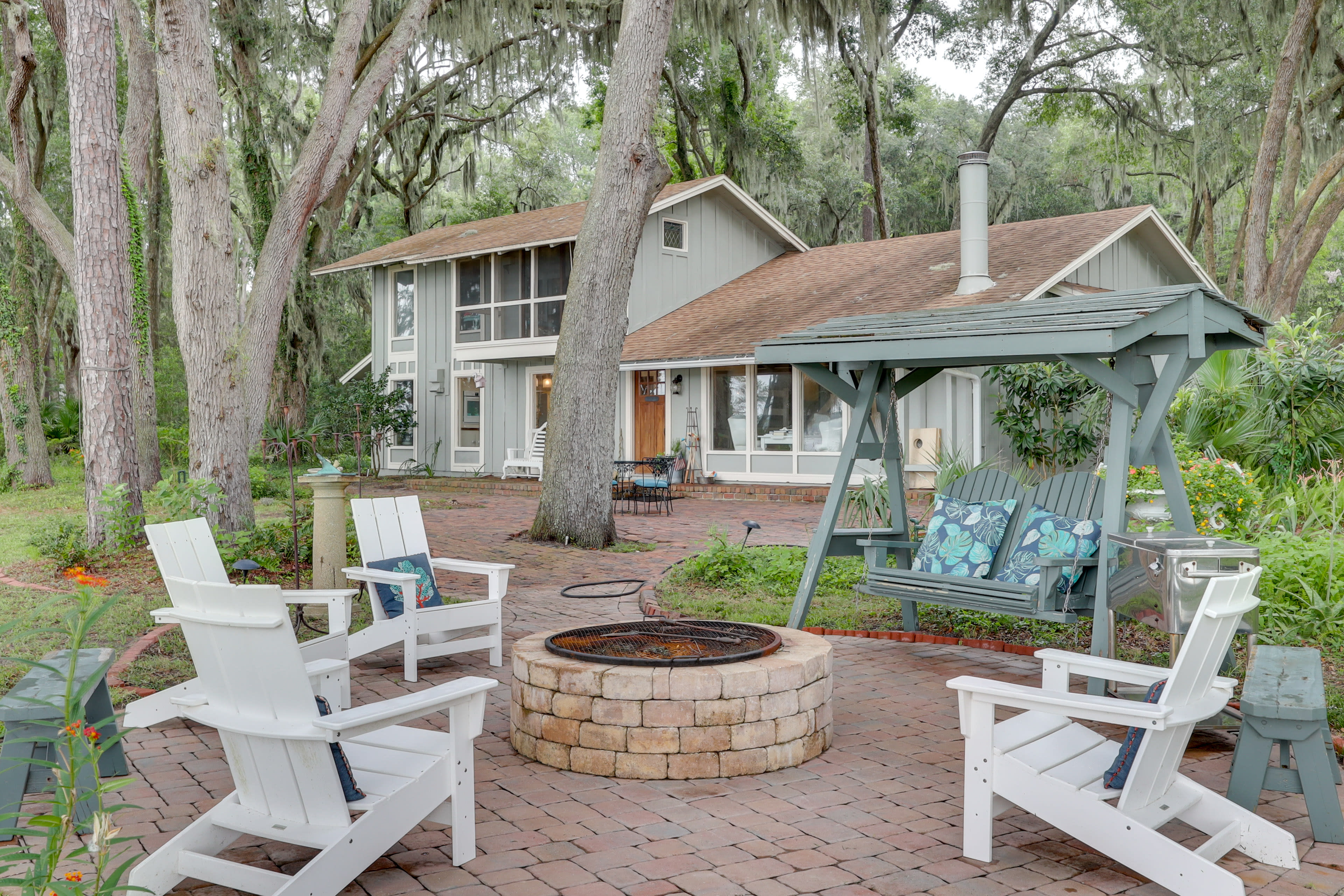 Patio | Fire Pit | Gas Grill