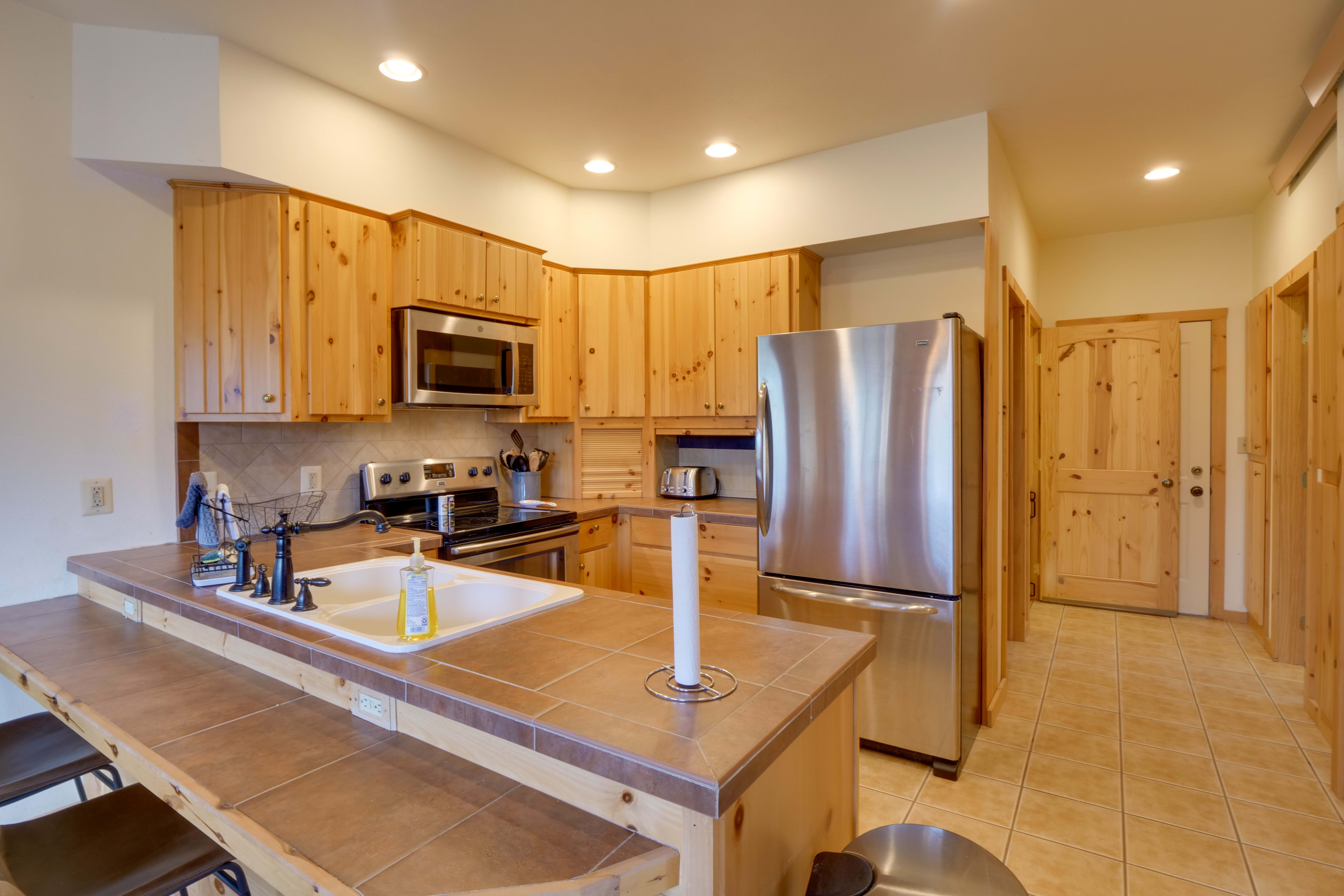 Kitchen | Fully Equipped | Updated Appliances