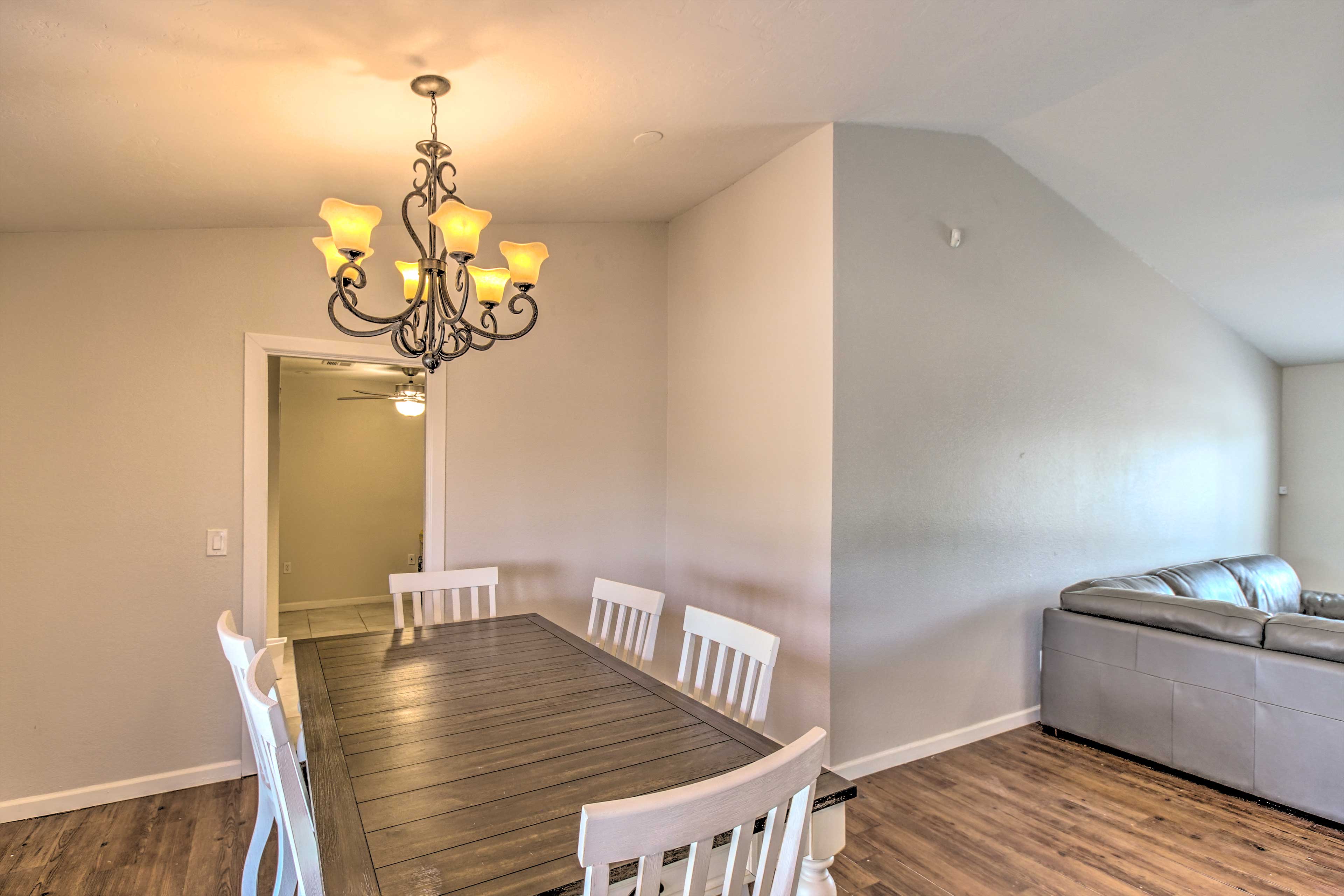 Dining Area | Dishware & Flatware