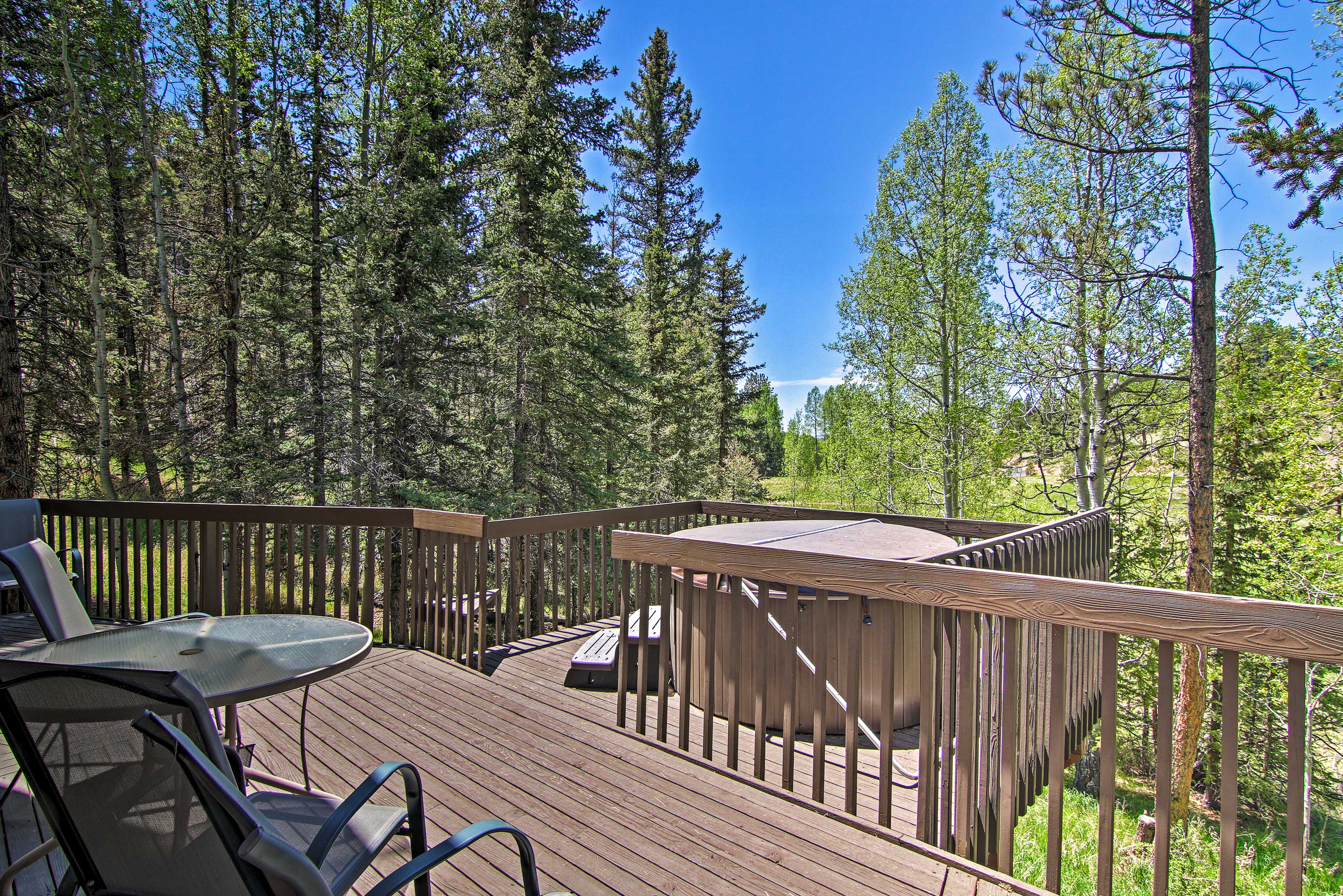 Wraparound Porch | Private Hot Tub