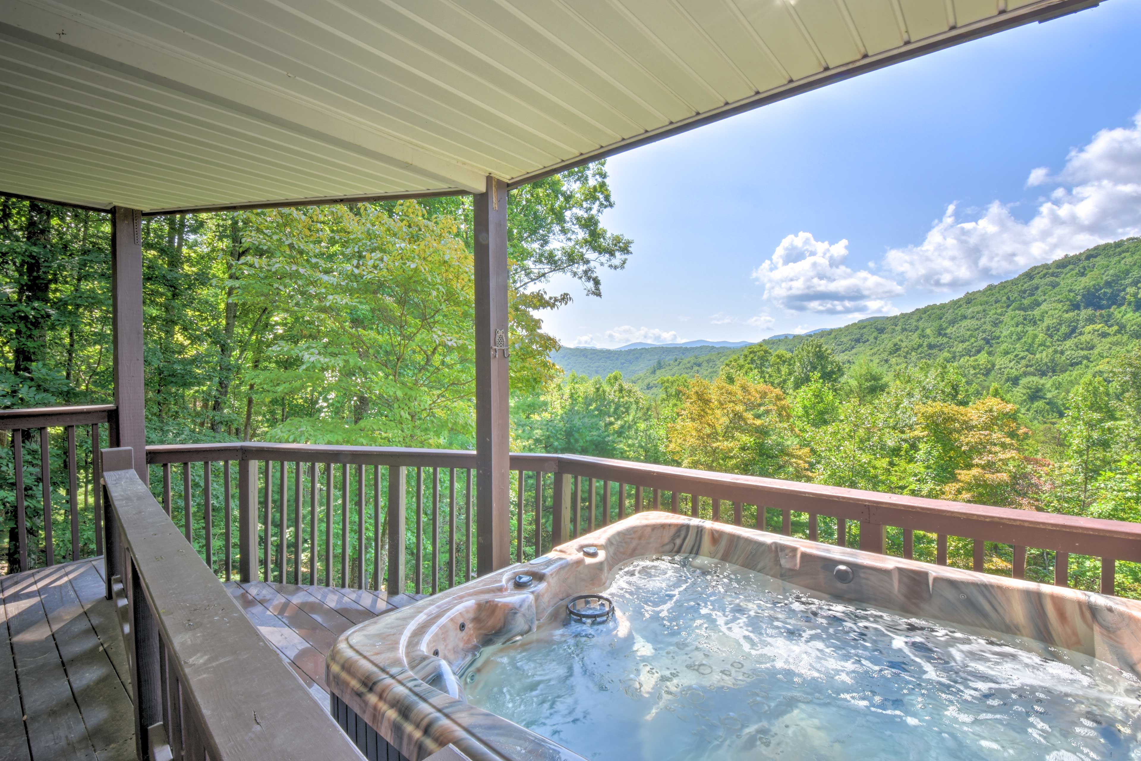 Blairsville Vacation Rental | 3BR | 3BA | 2,092 Sq Ft | Step-Free Access