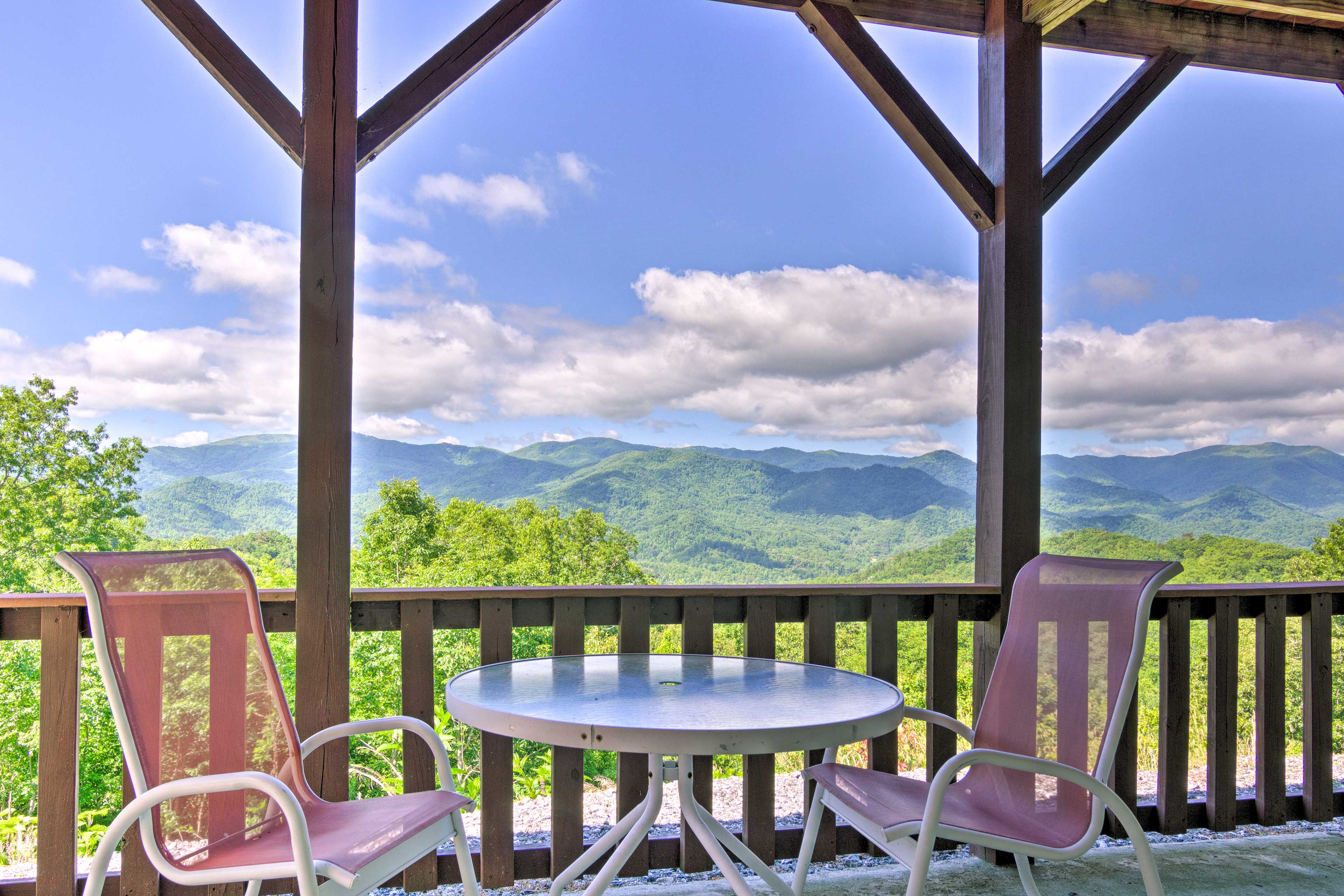 Deck | Smoky Mountain Views