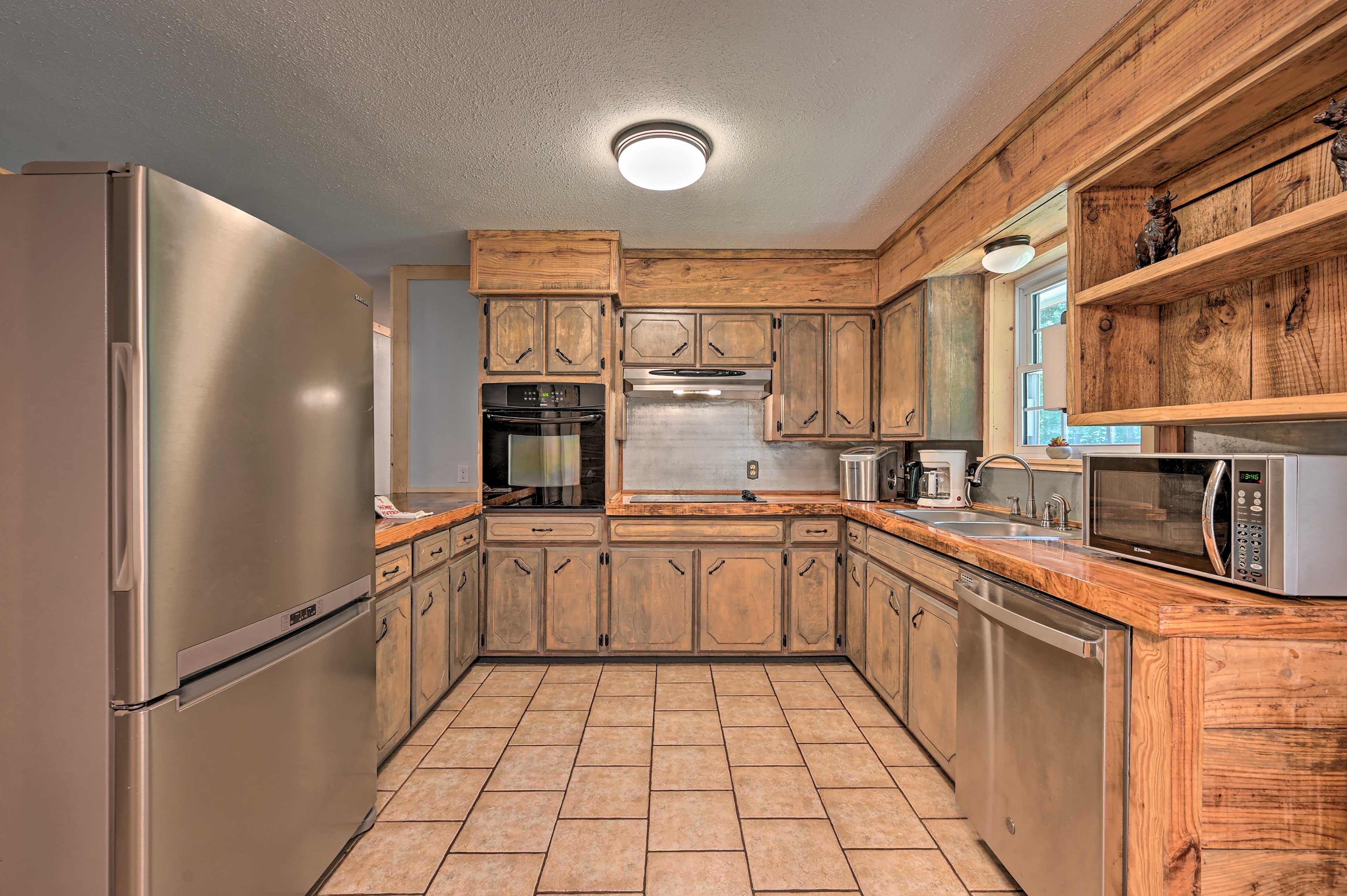 Kitchen | Fully Equipped | Stainless Steel Appliances