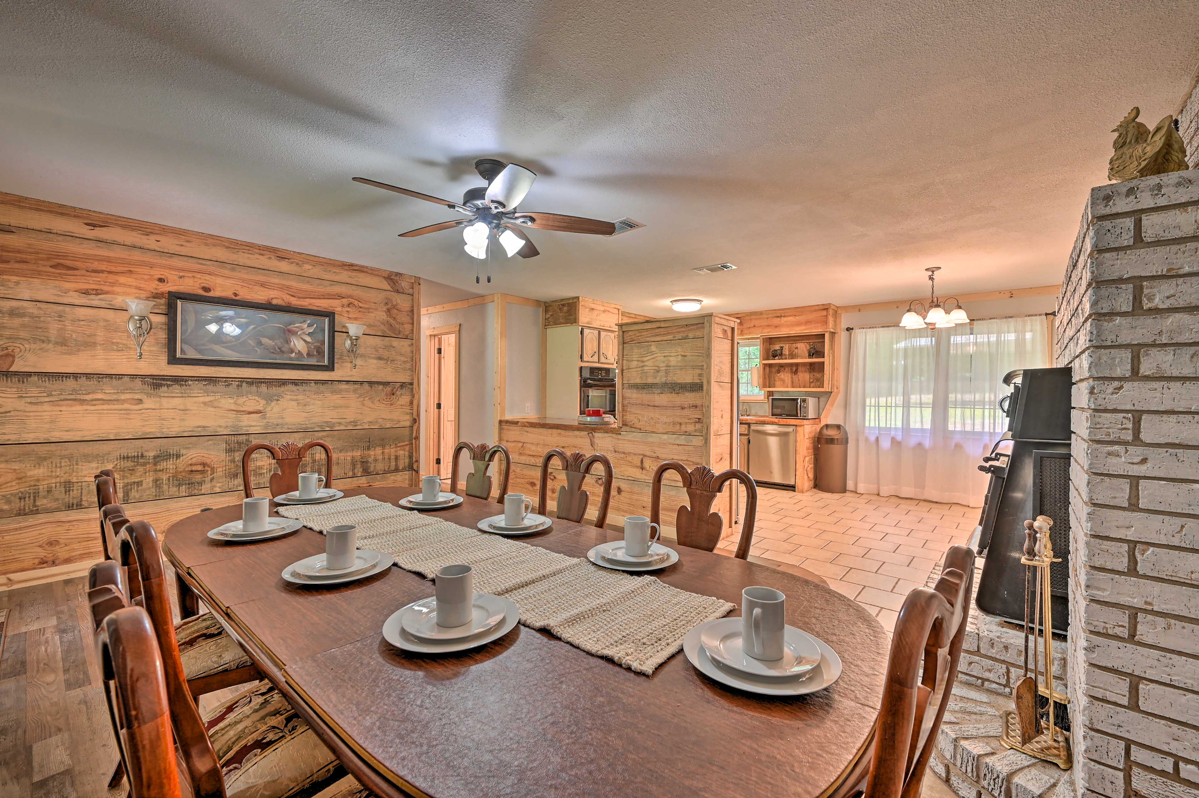 Broken Bow Vacation Rental | 4BR | 2BA | 2,700 Sq Ft | Single-Story Home