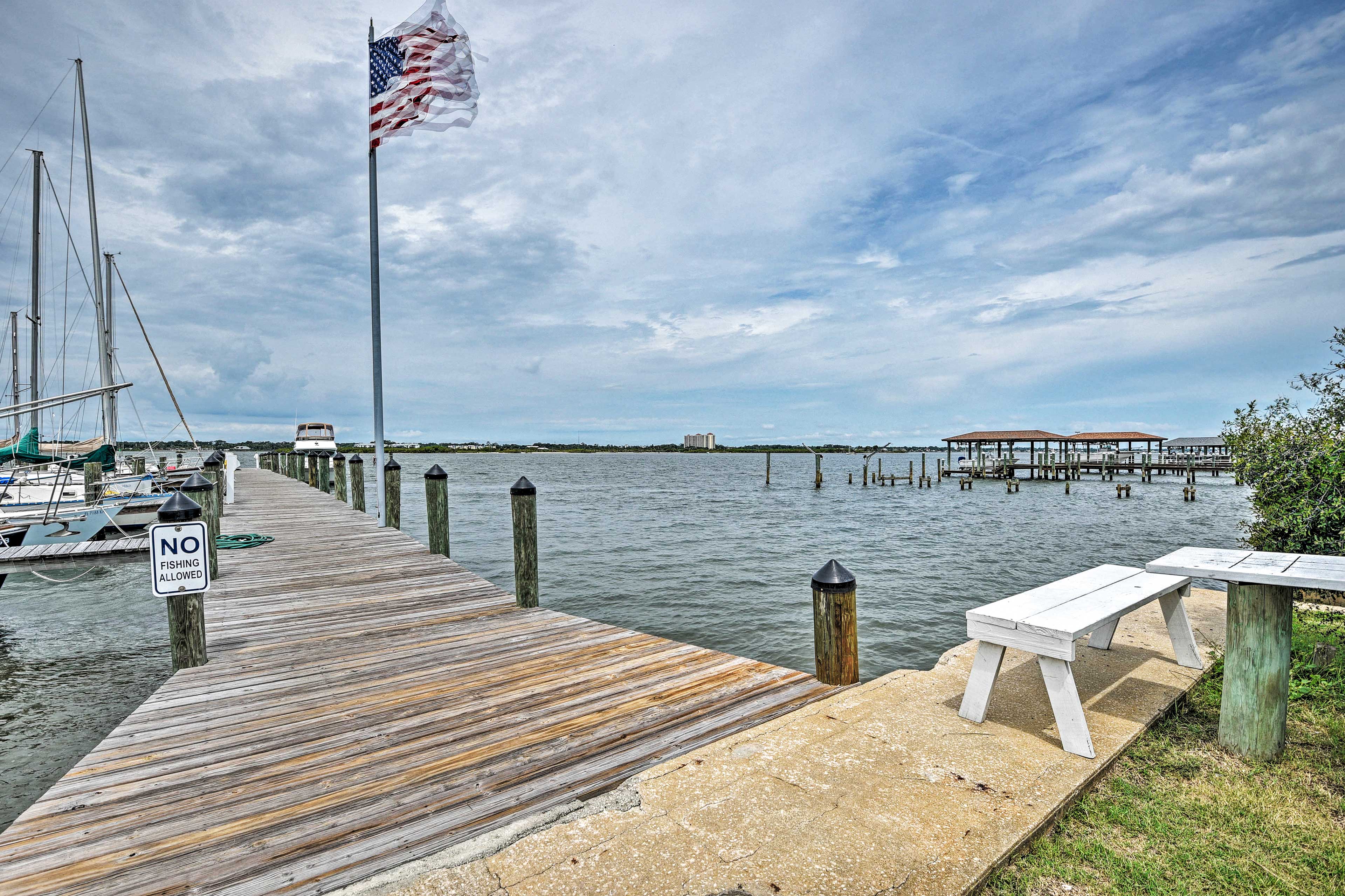 200 Feet to Halifax River