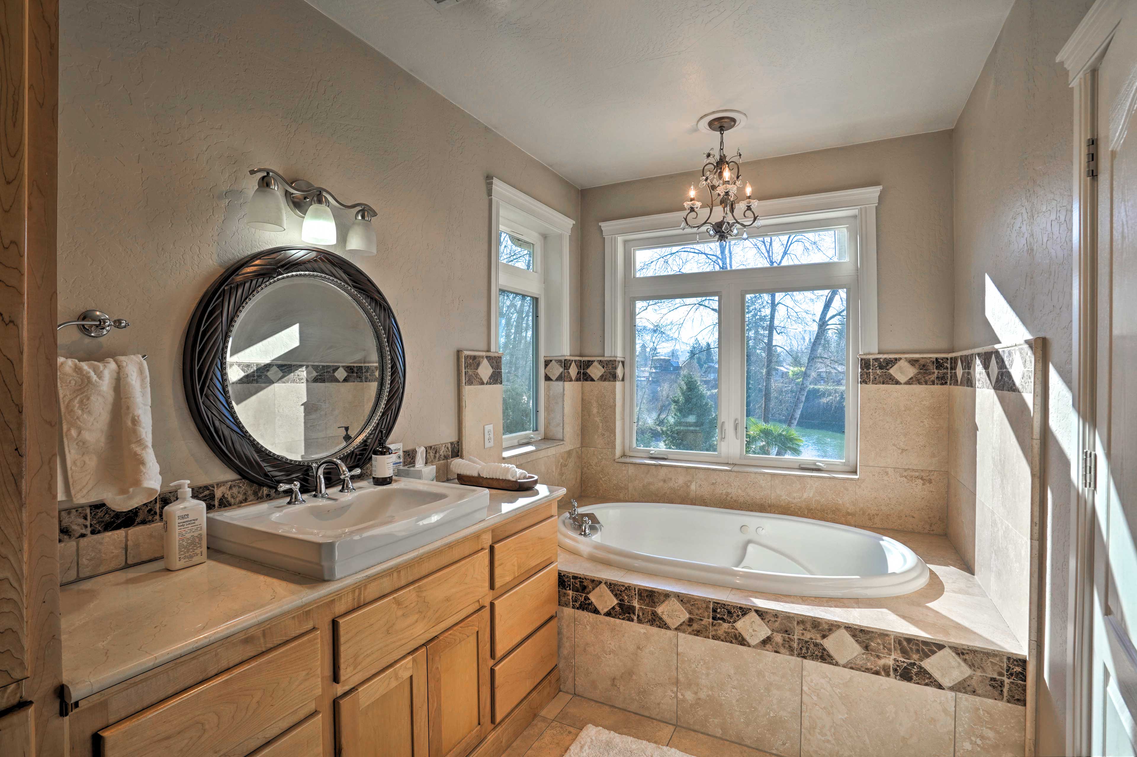 Full Bathroom | Access Via Bedroom 3 | Jetted Tub