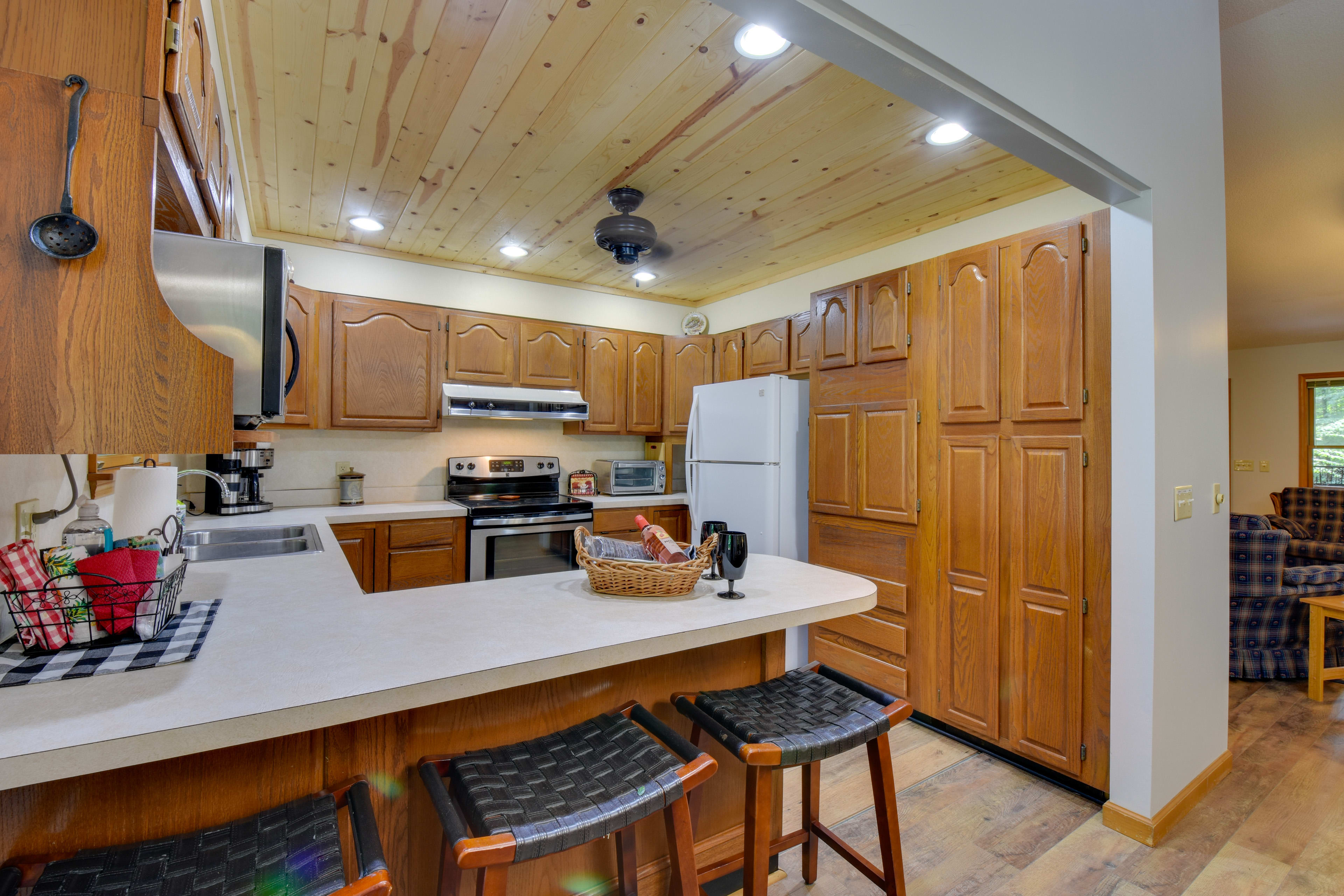 Kitchen | Fully Equipped | Cooking Basics | Spices | Breakfast Bar