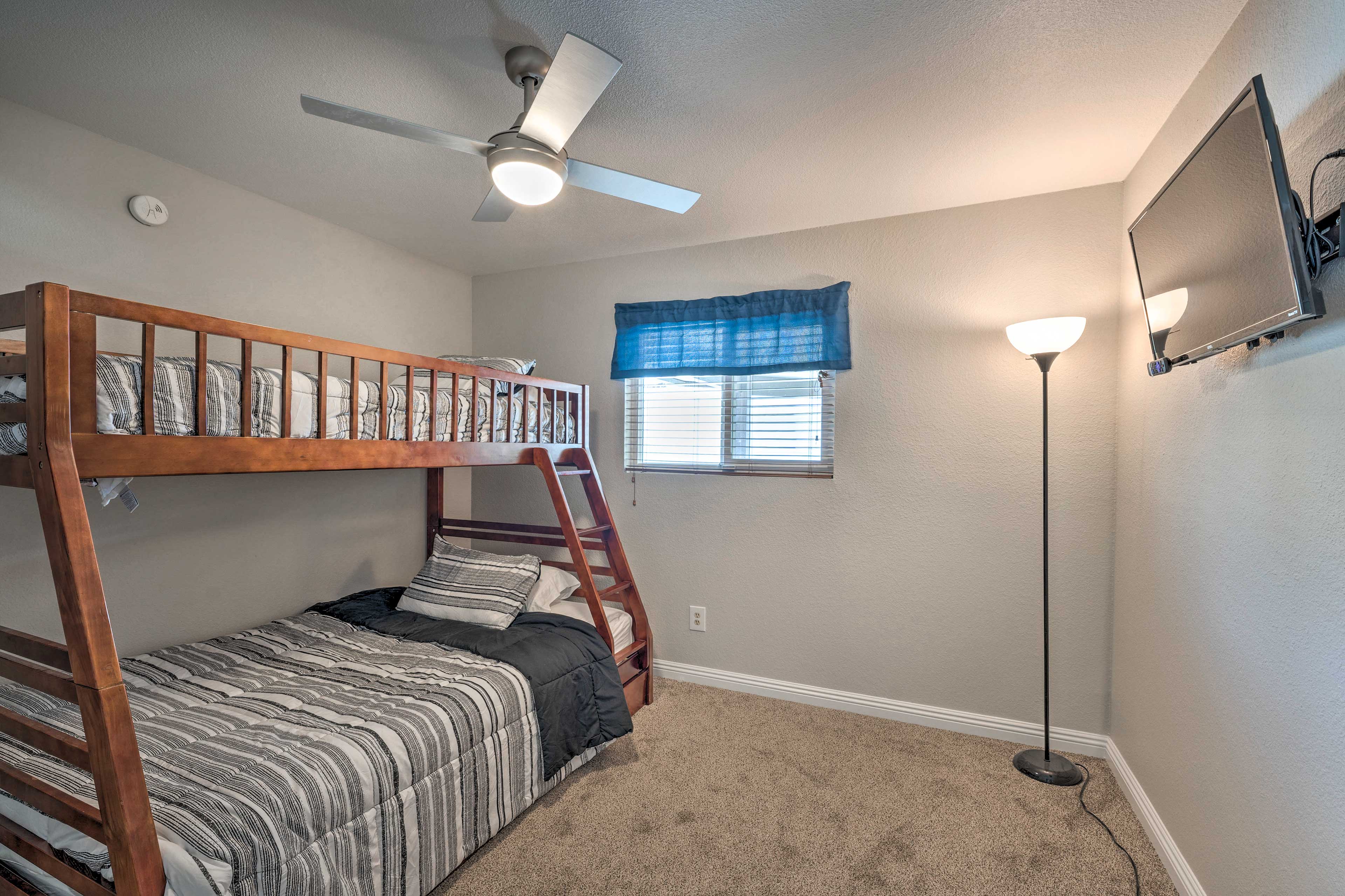 Bedroom 2 | Twin/Full Bunk Bed | Twin Rollaway Bed | Linens Provided