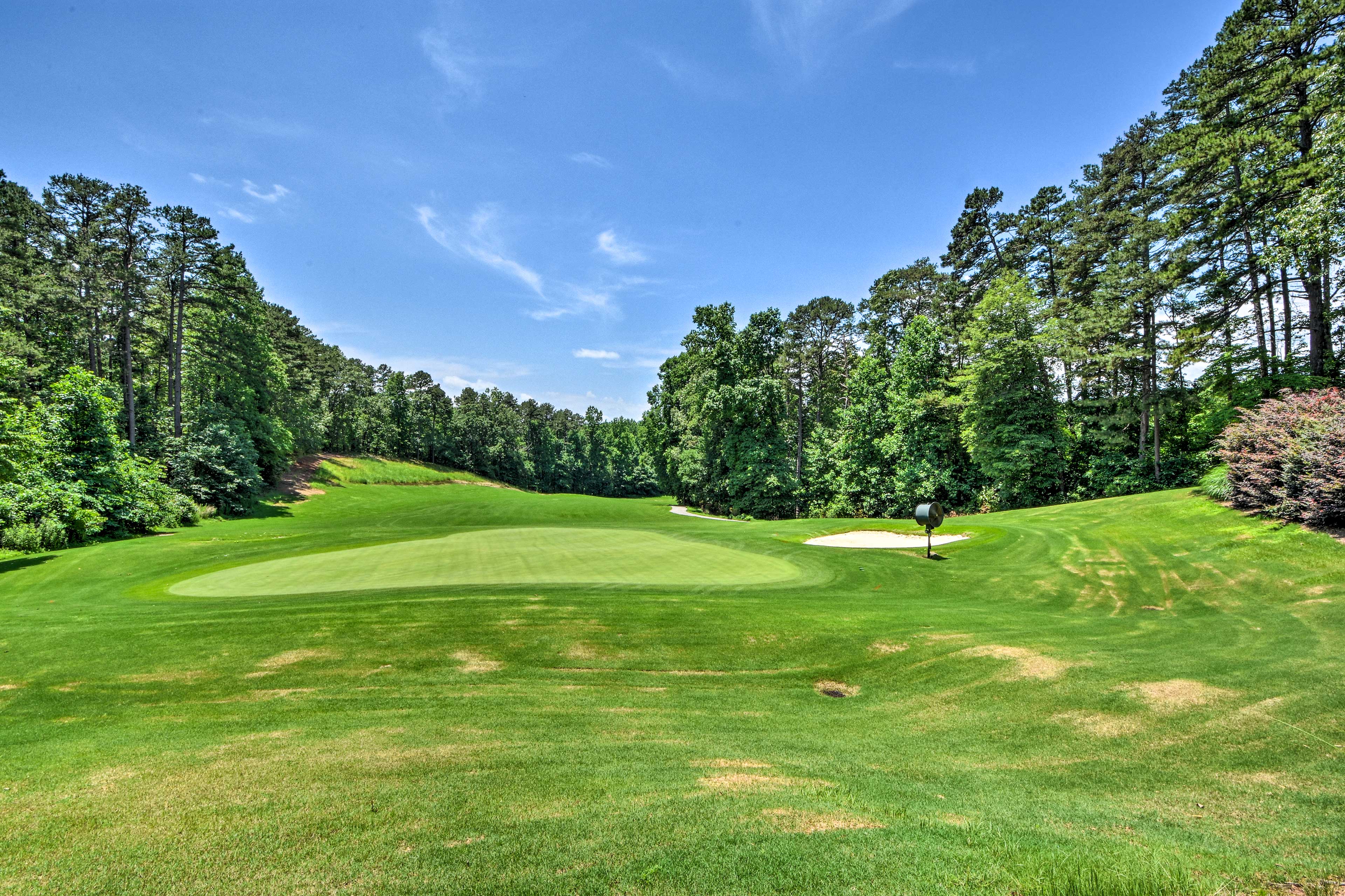 Tall Ship Condos at Keowee Key | Community Golf Course