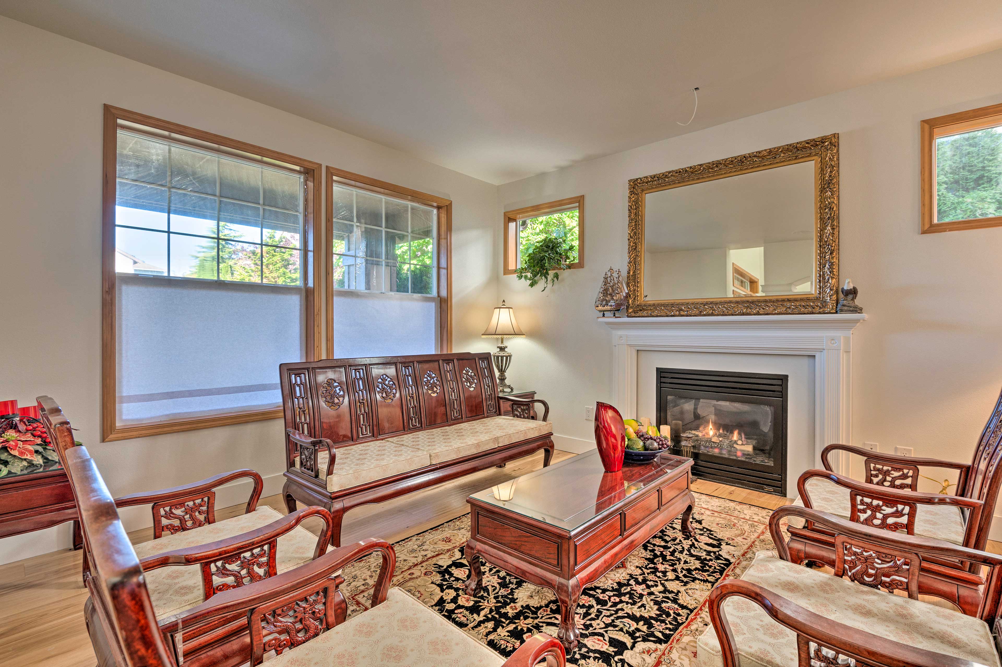 Family Room | Gas Fireplace