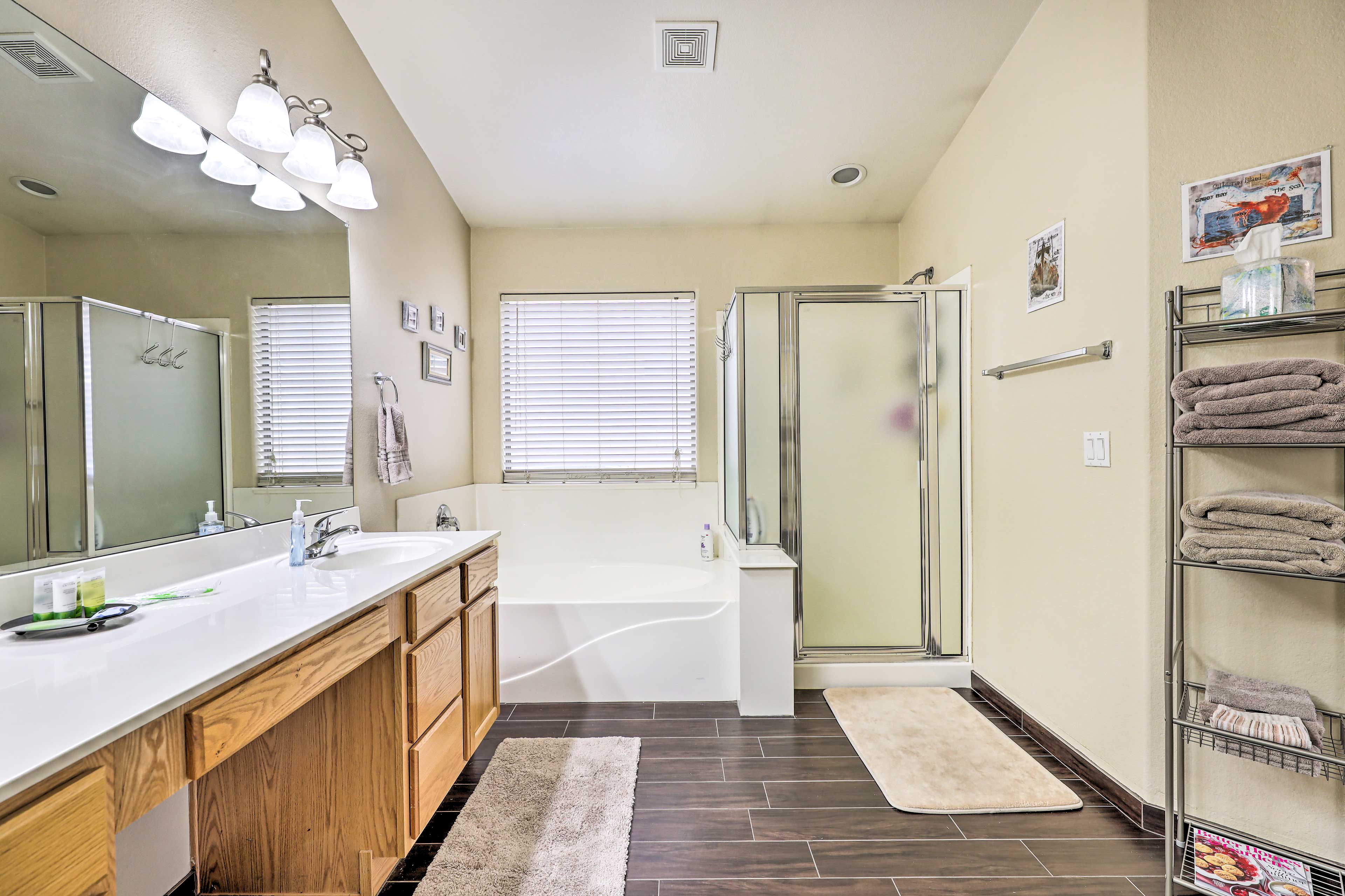 En-Suite Bathroom | Towels Provided