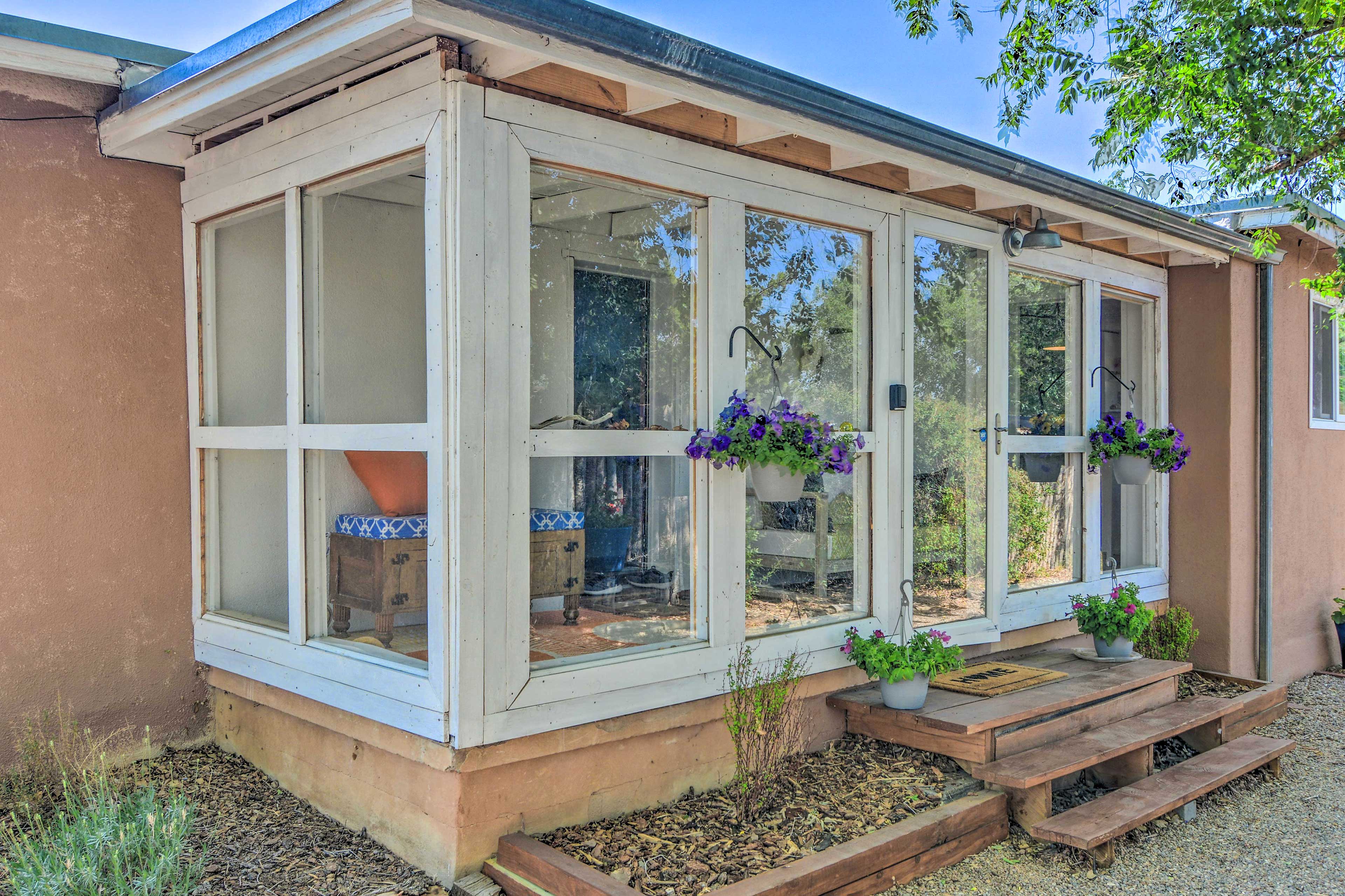 Home Exterior | Front Entry