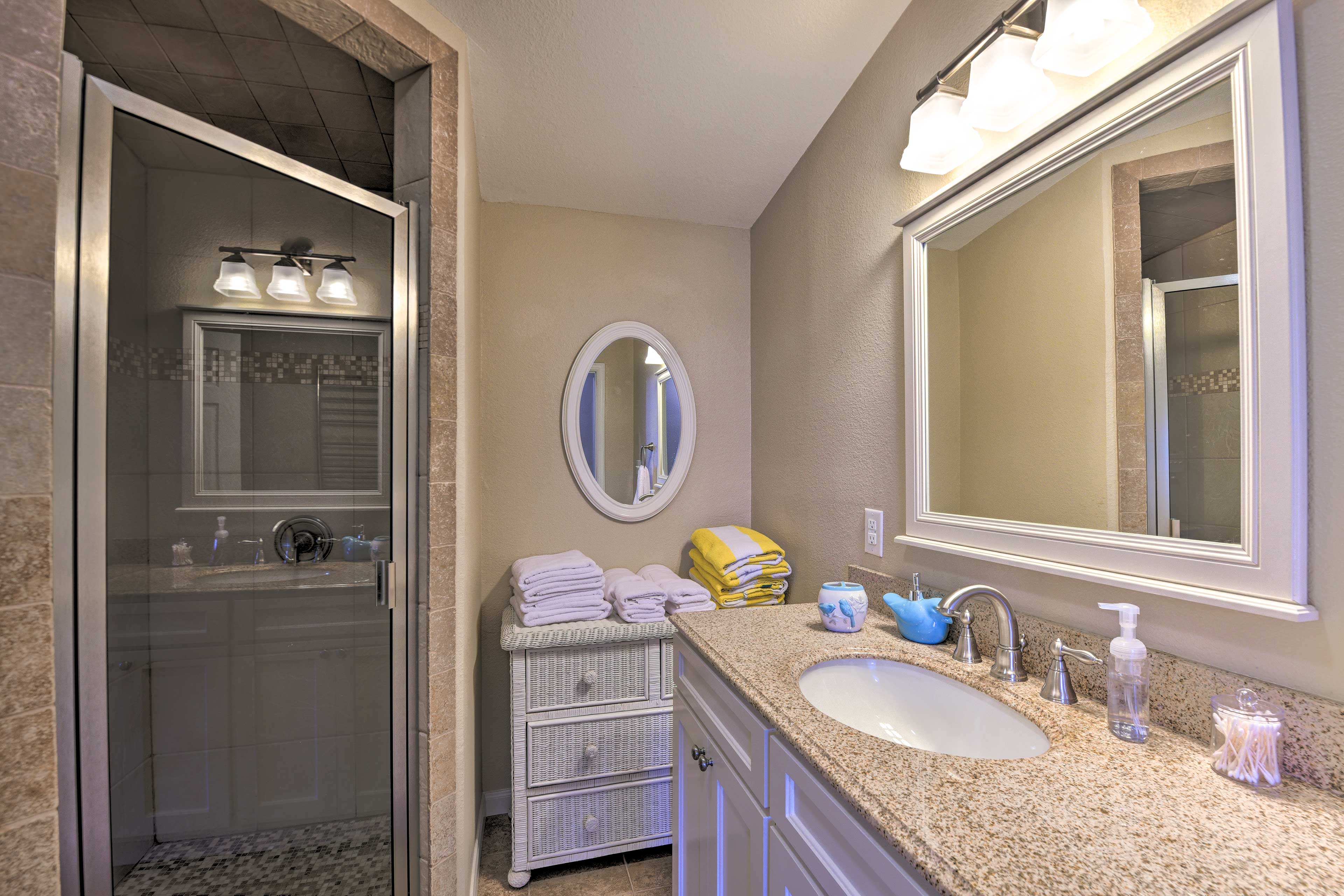 Bathroom | Walk-in Shower