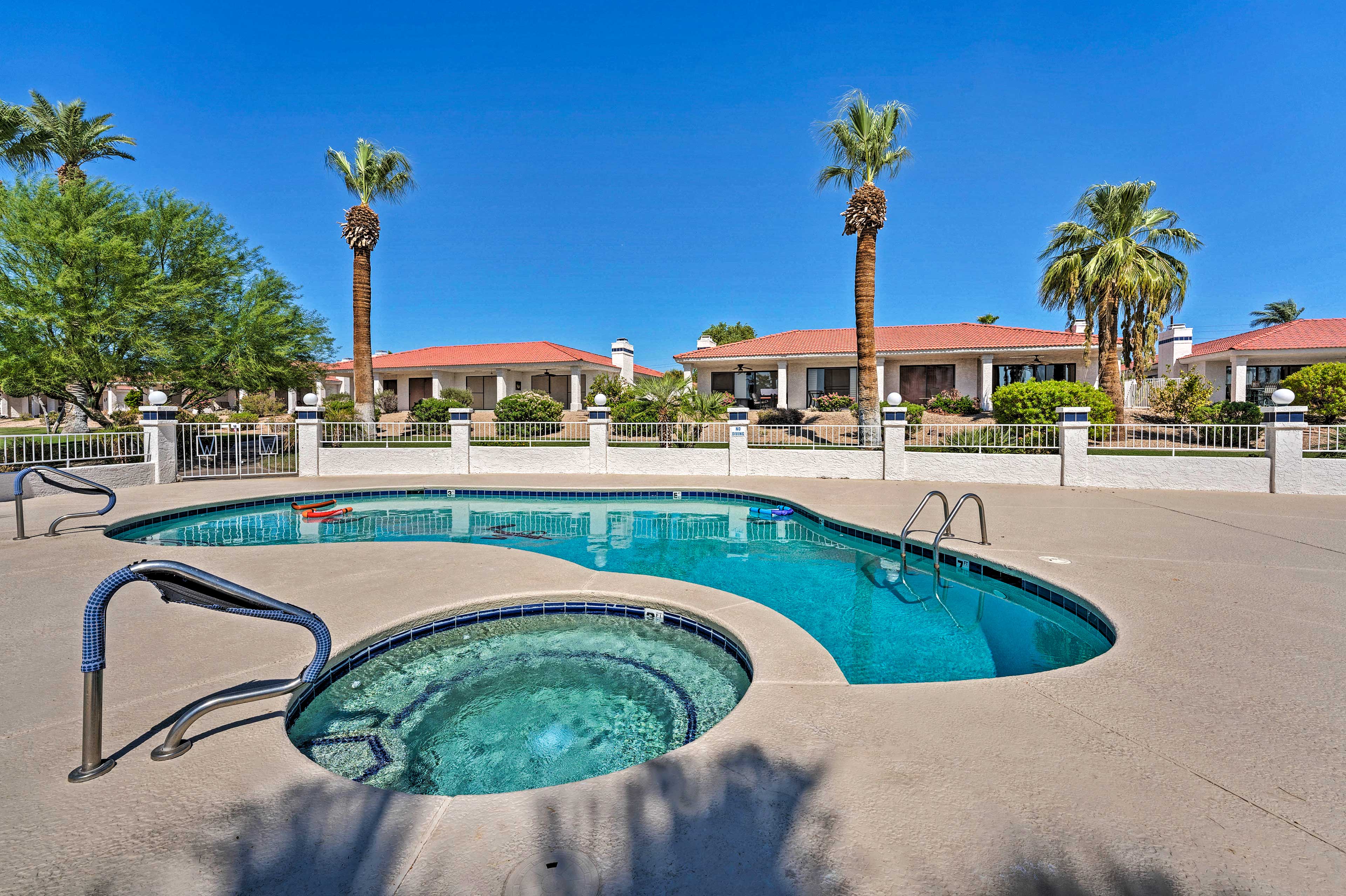 Community Pool & Hot Tub Area