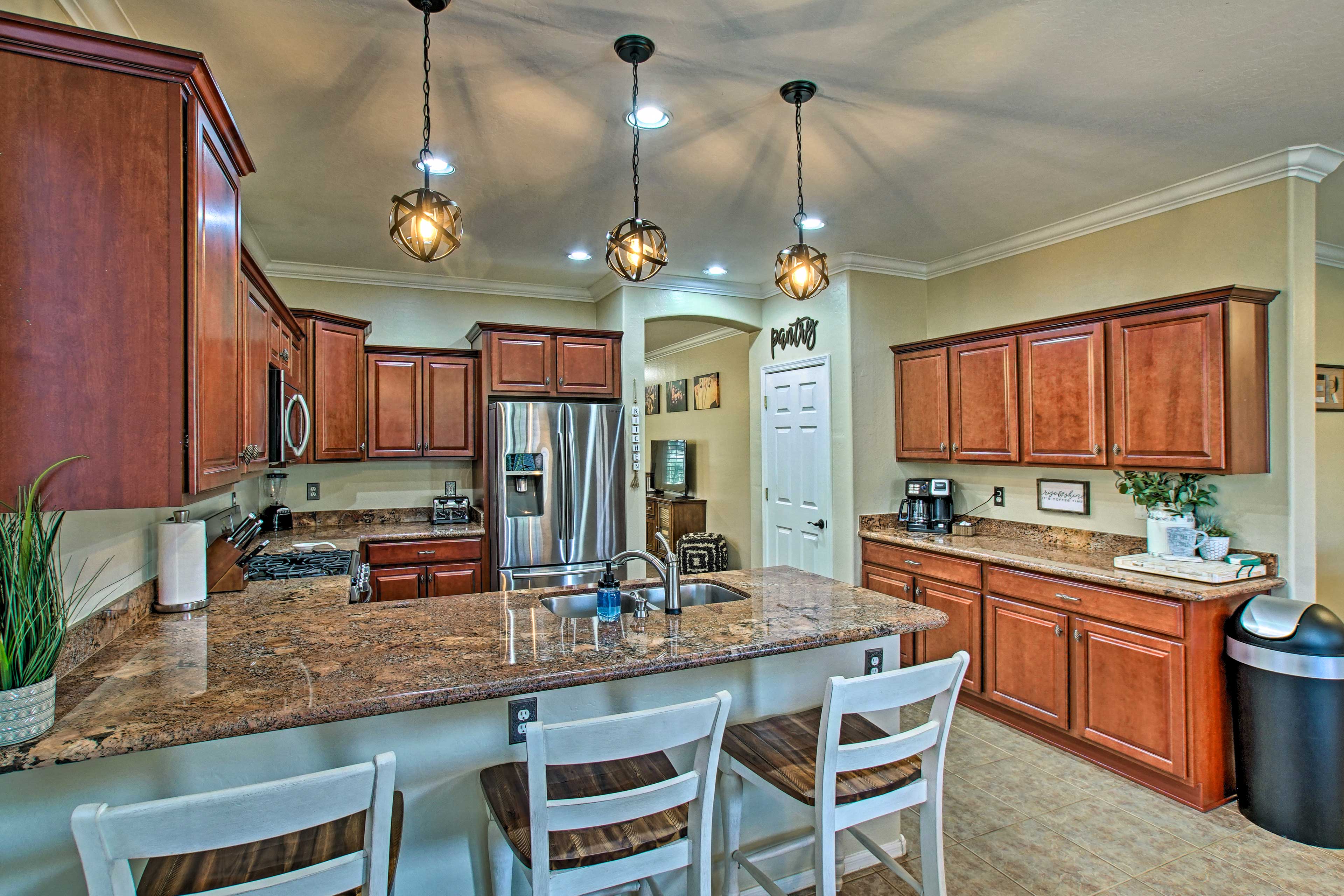 Kitchen | Fully Equipped