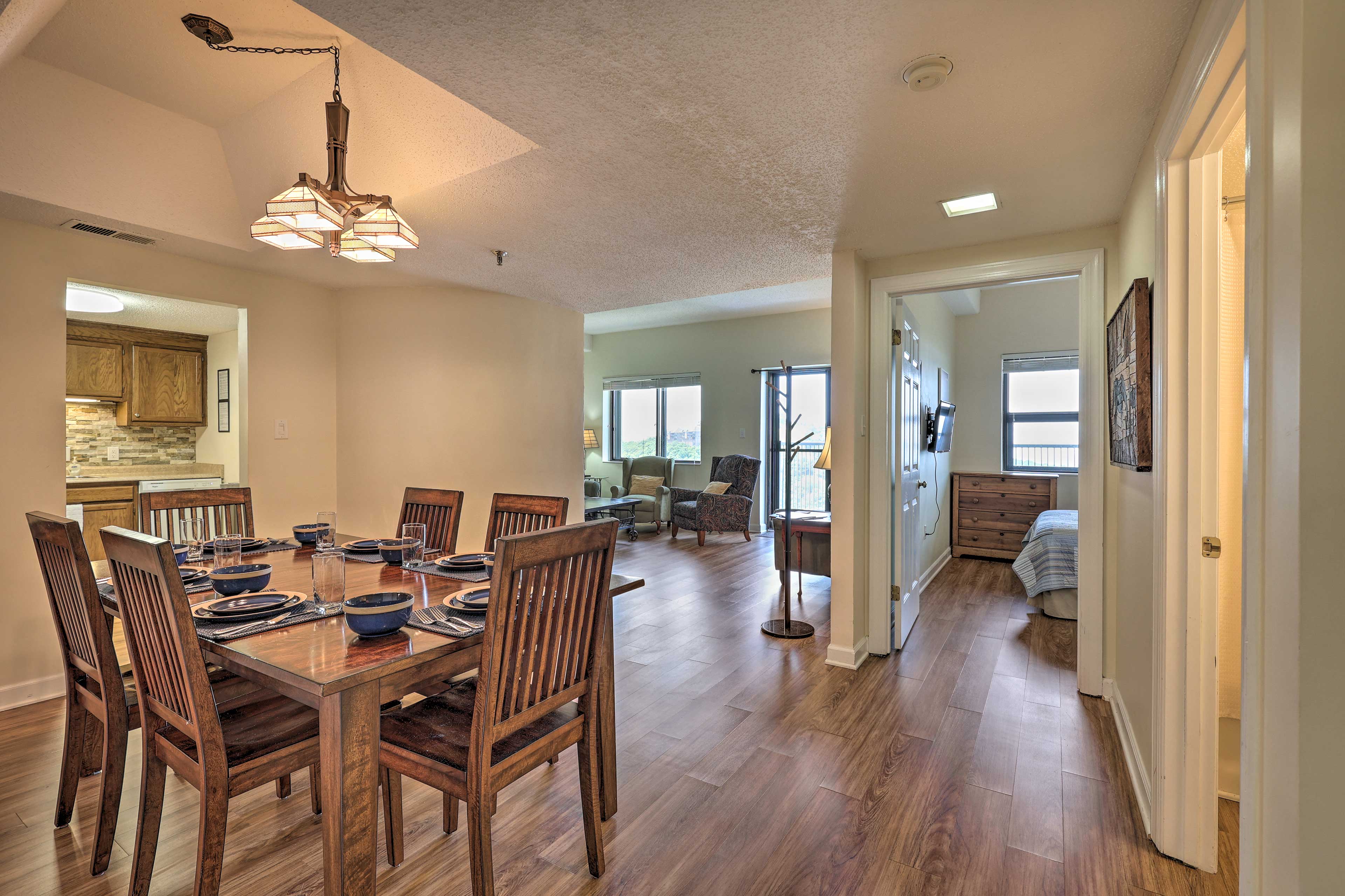 Dining Area | Dishware Provided