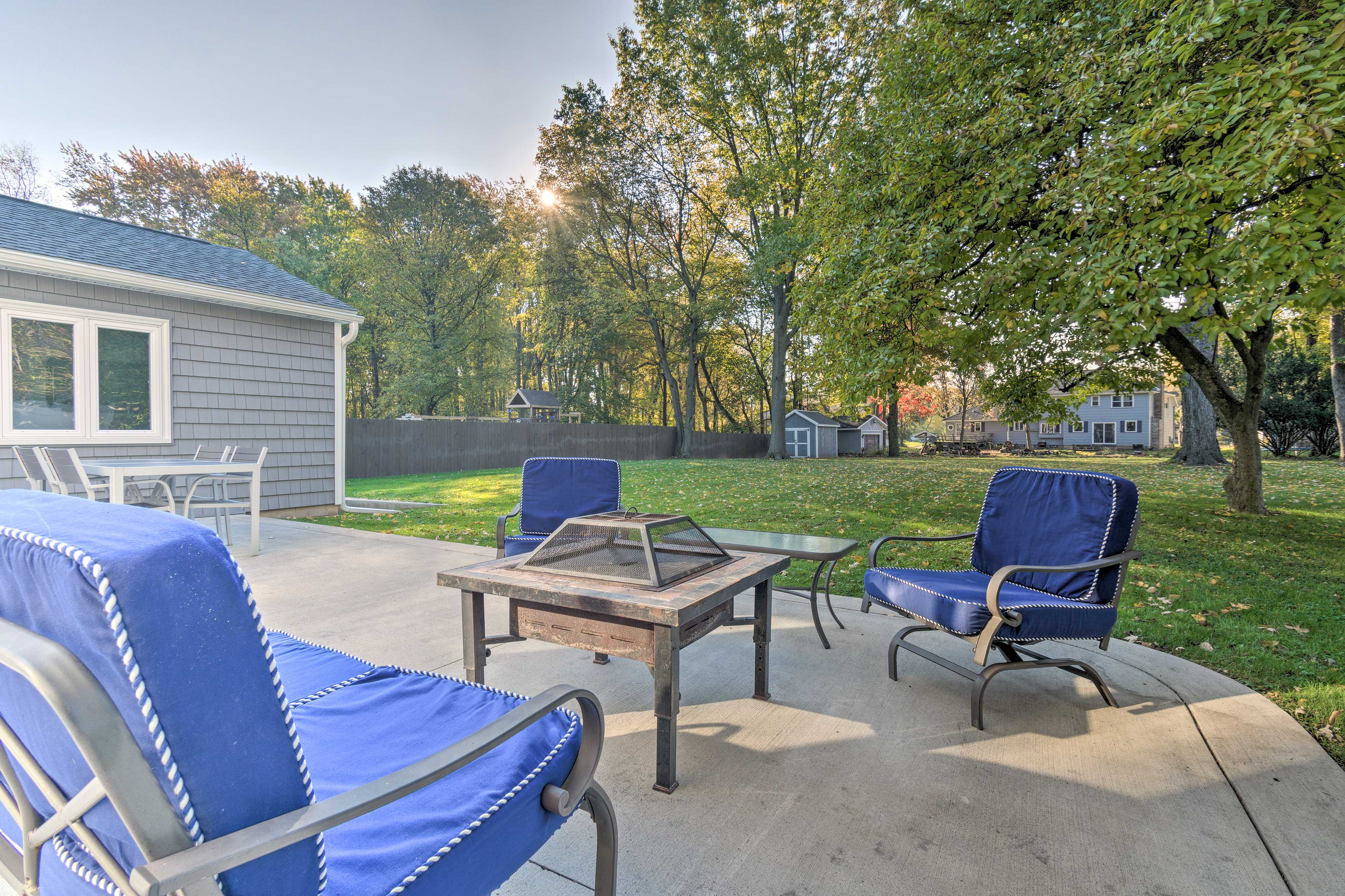 Patio | Wood-Burning Fire Pit