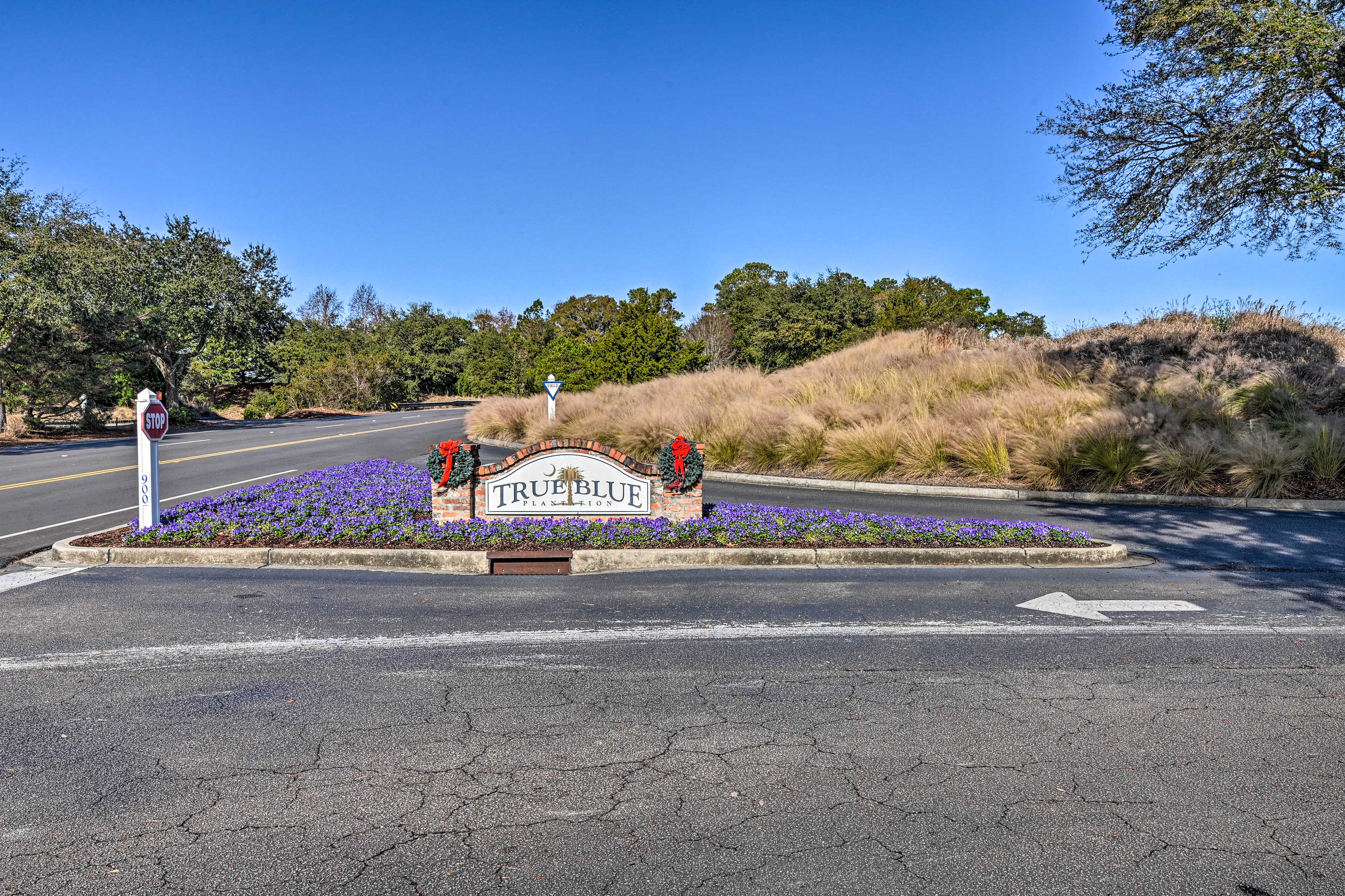 Country Club Sign