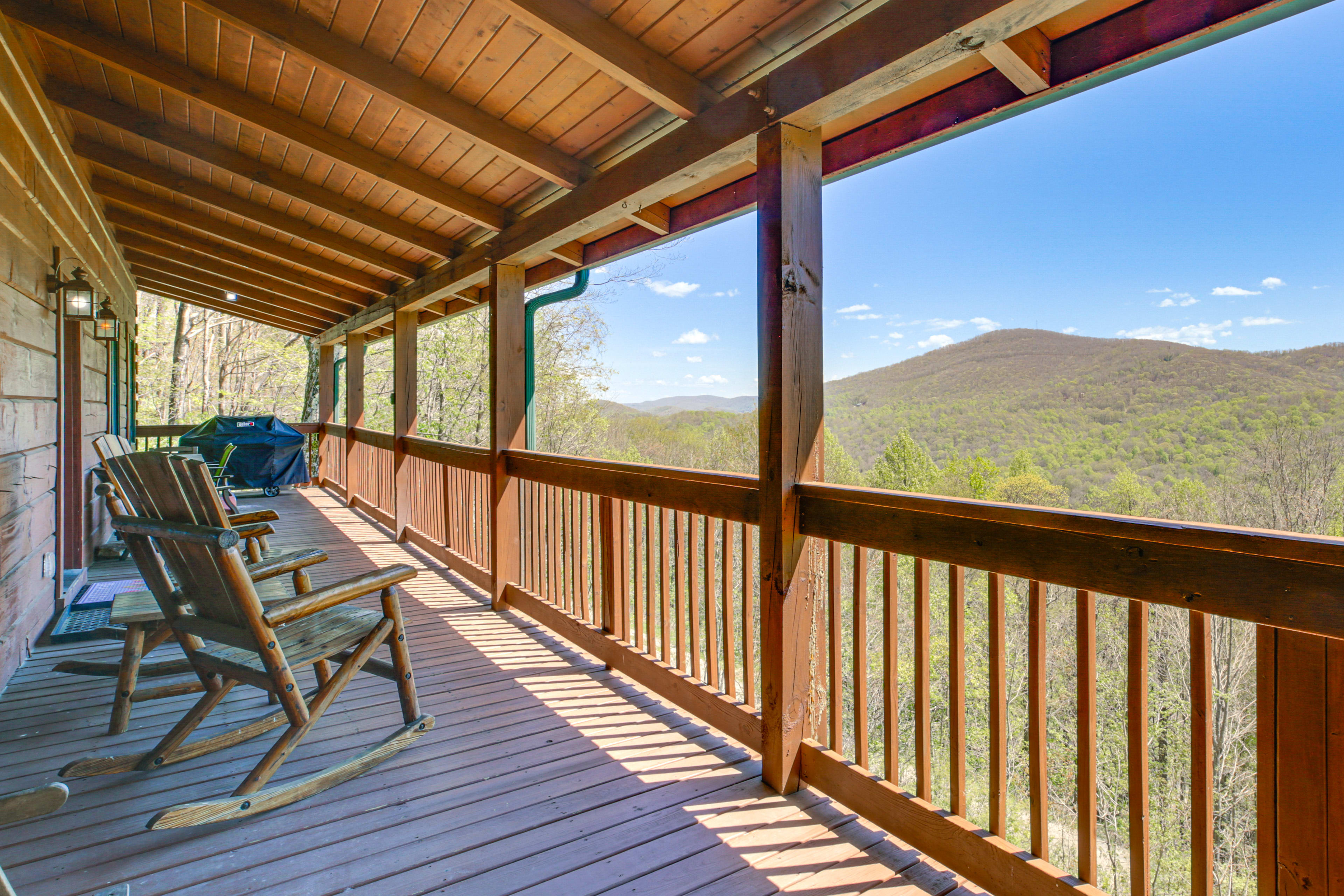Boone Vacation Rental | 3BR | 3BA | 2,592 Sq Ft | Stairs Required