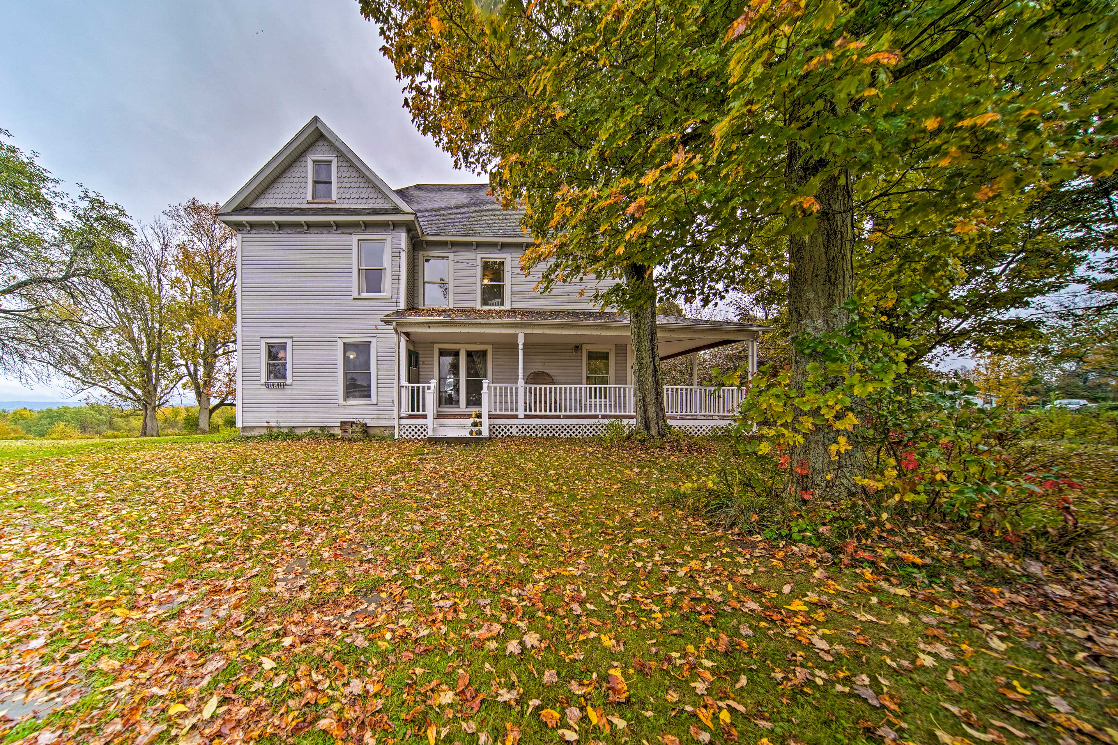 Home Exterior | Driveway Parking (2 Vehicles)