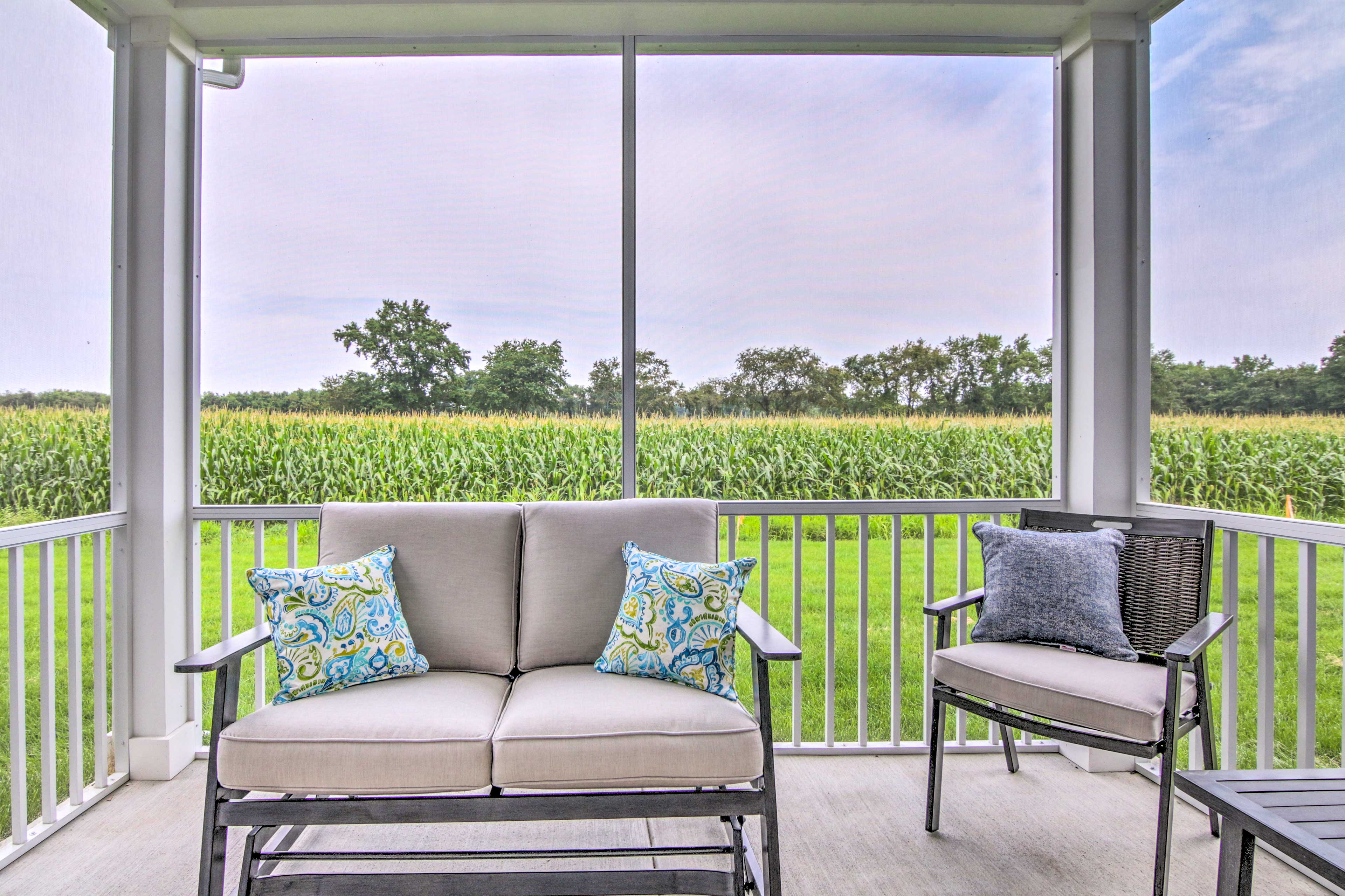 Screened-In Porch