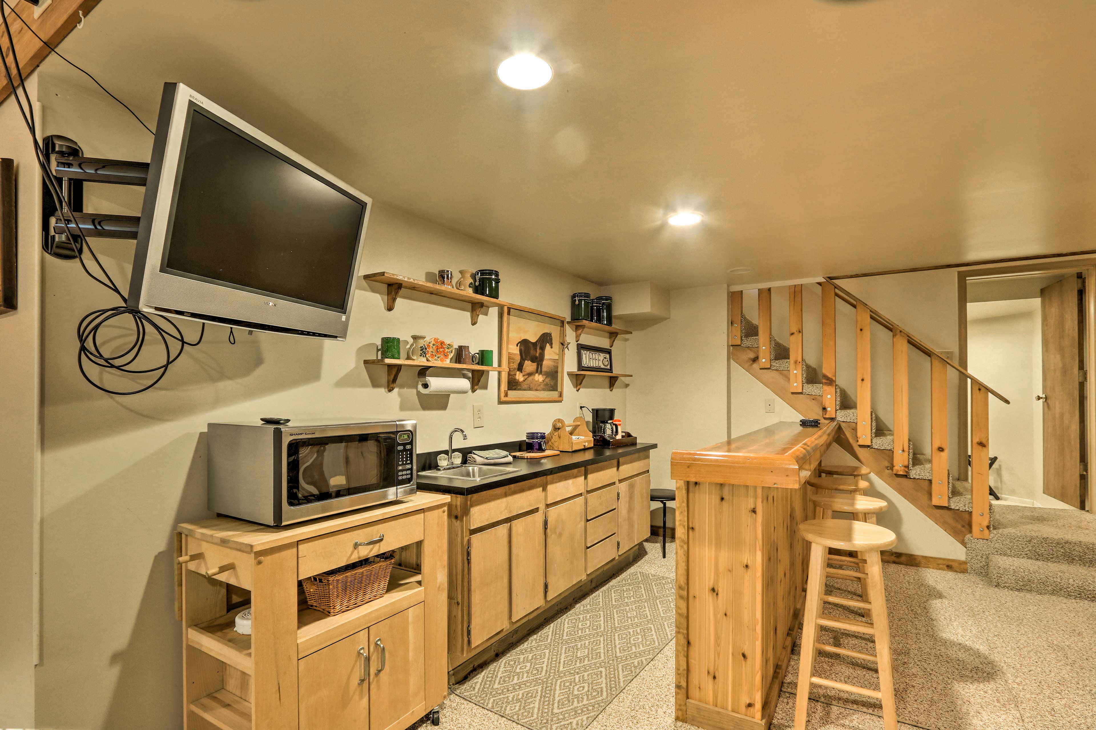 Game Room | Wet Bar