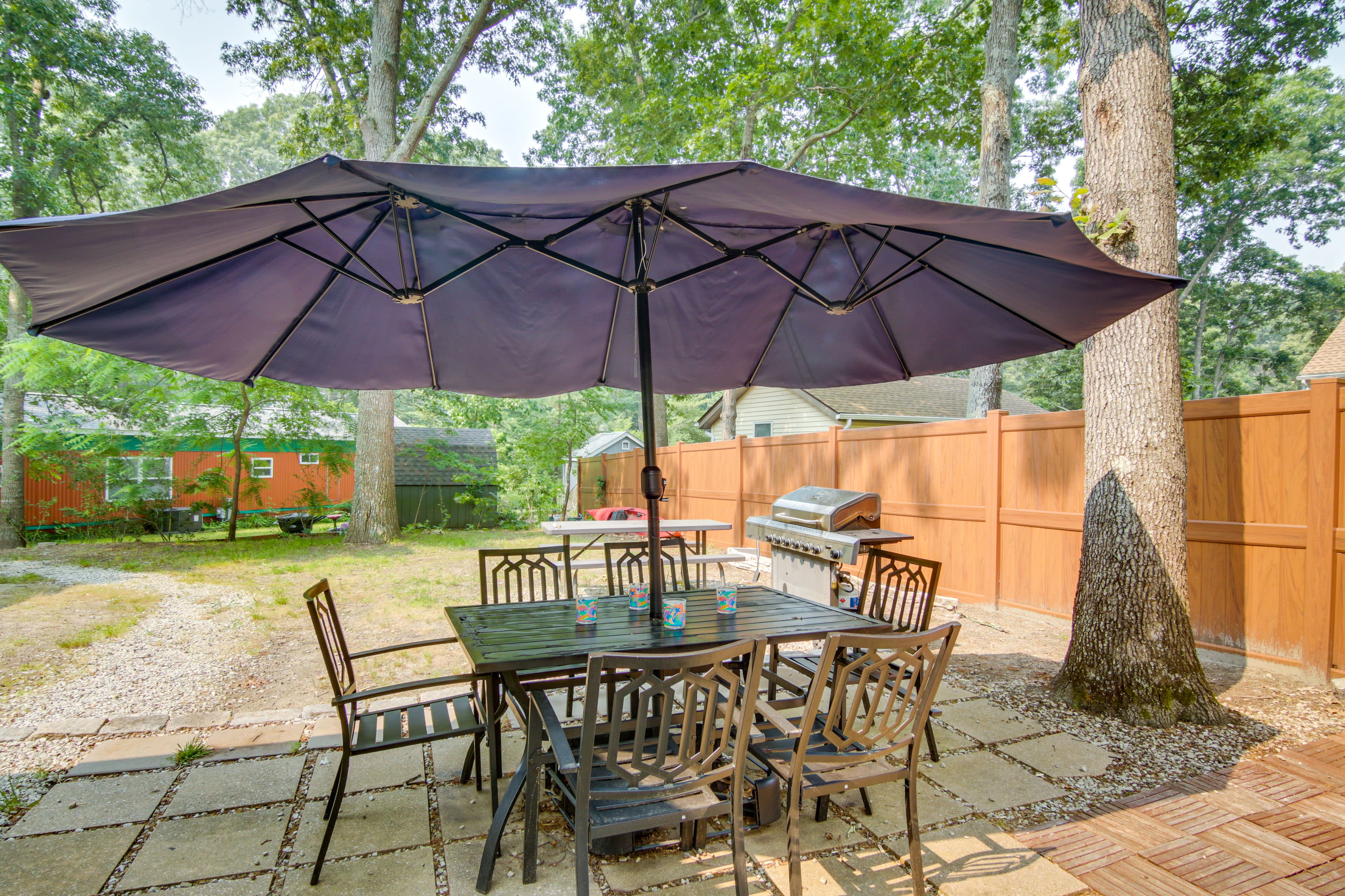 Private Patio | Gas Grill