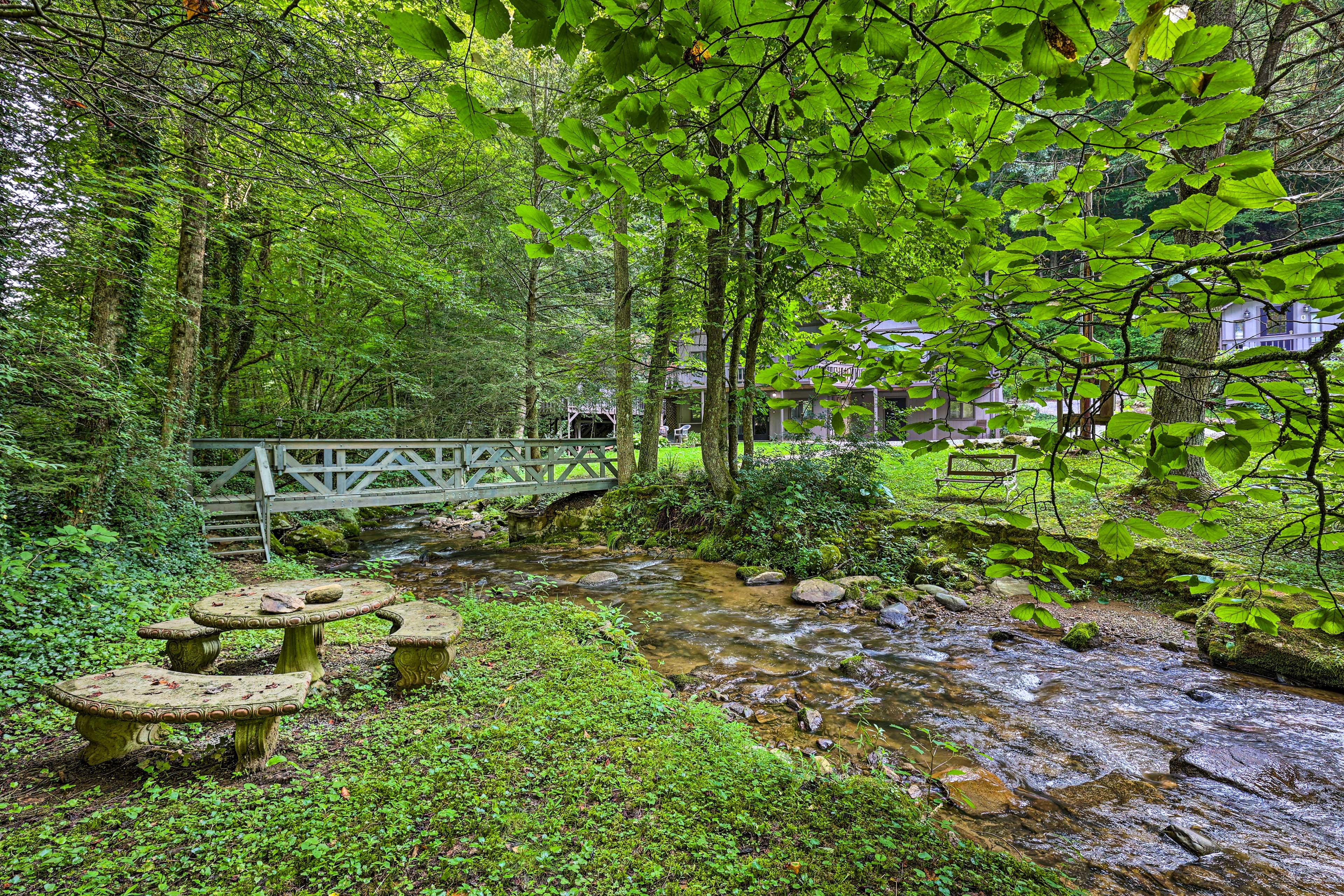 Located in The Chalet Retreat | On-Site Creek