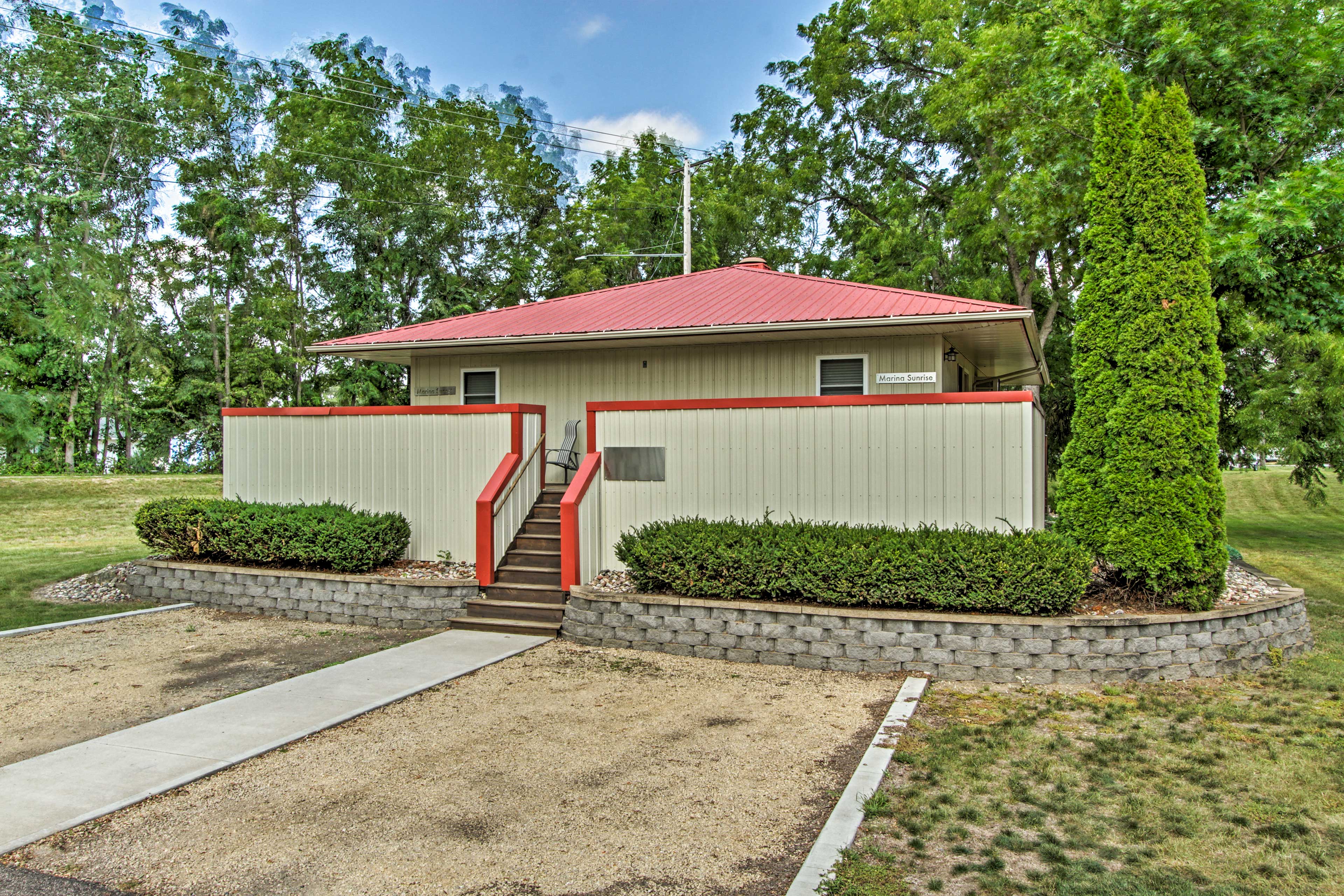 Parking | Driveway (2 Vehicles) | Boat Trailer Parking Allowed On-Site