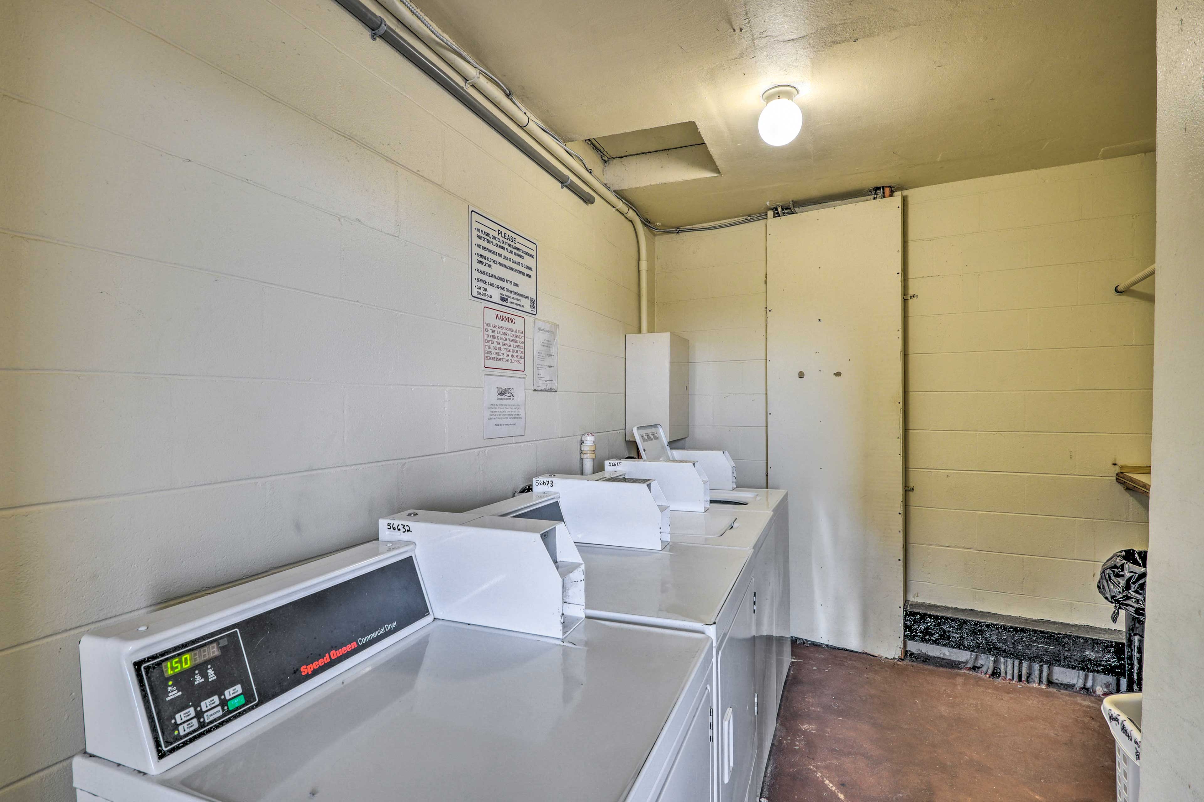 Community Amenities | Coin Laundry