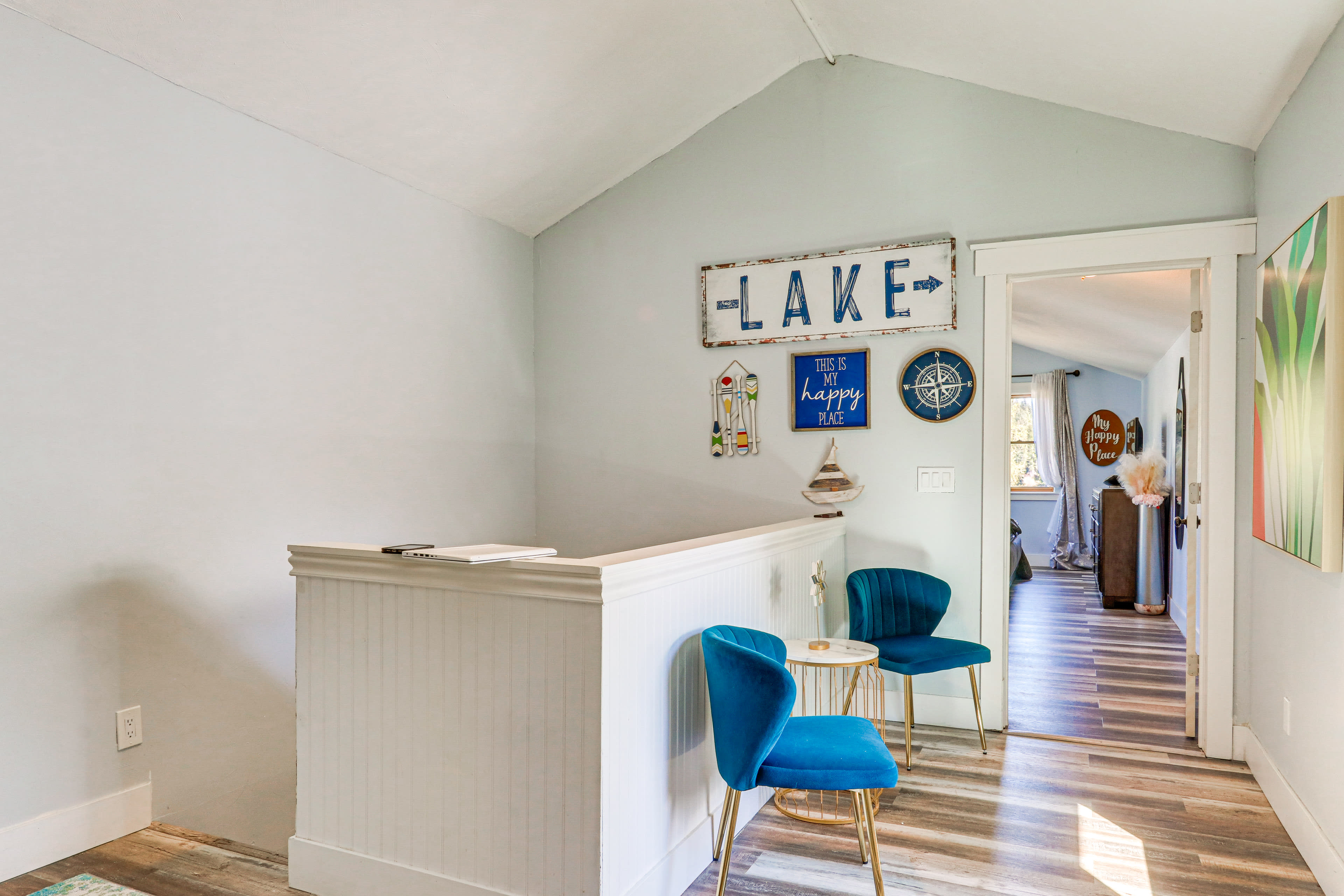 Upstairs Loft Area