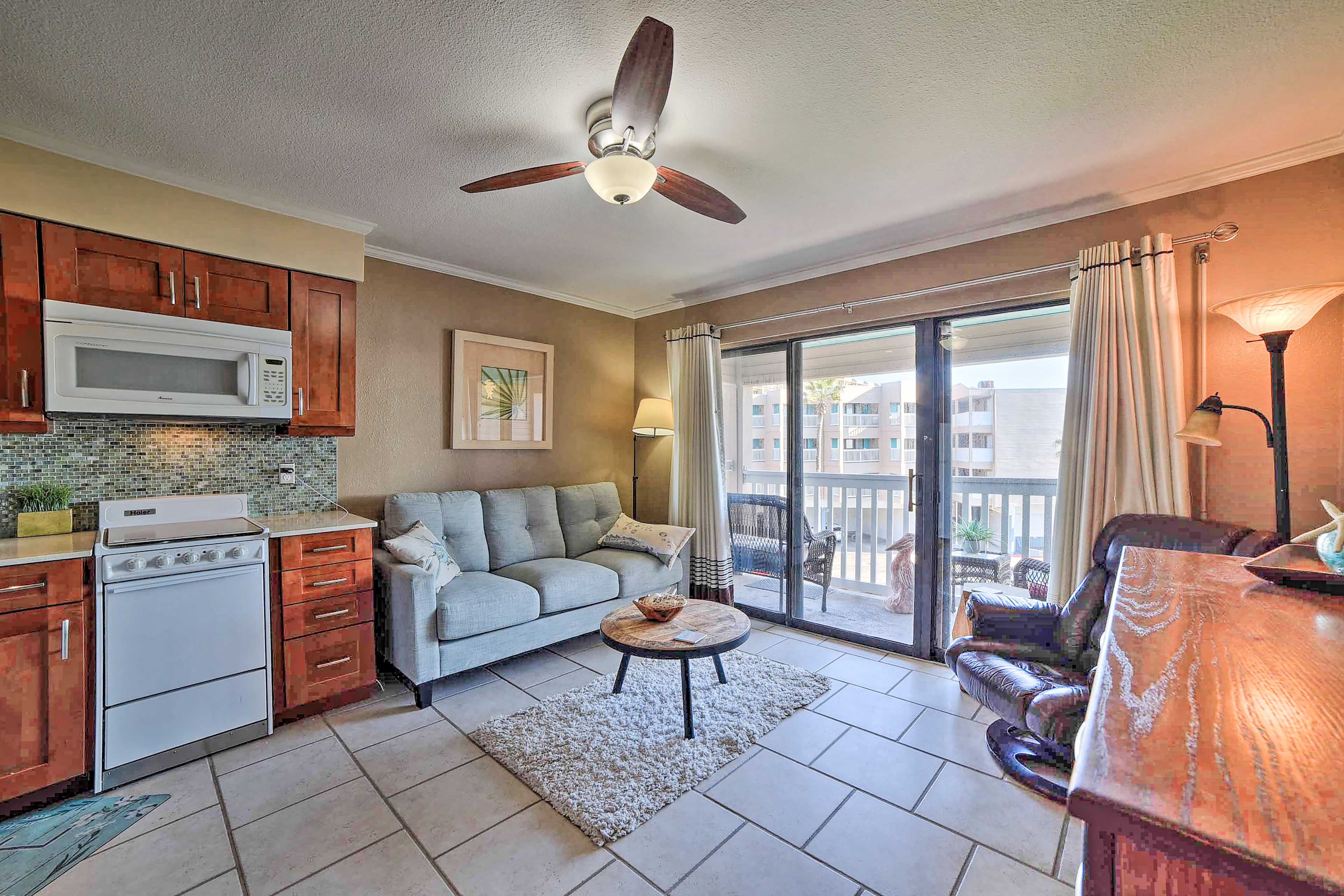 Corpus Christi Vacation Rental | 1BR | 1BA | Step-Free Access | 420 Sq Ft