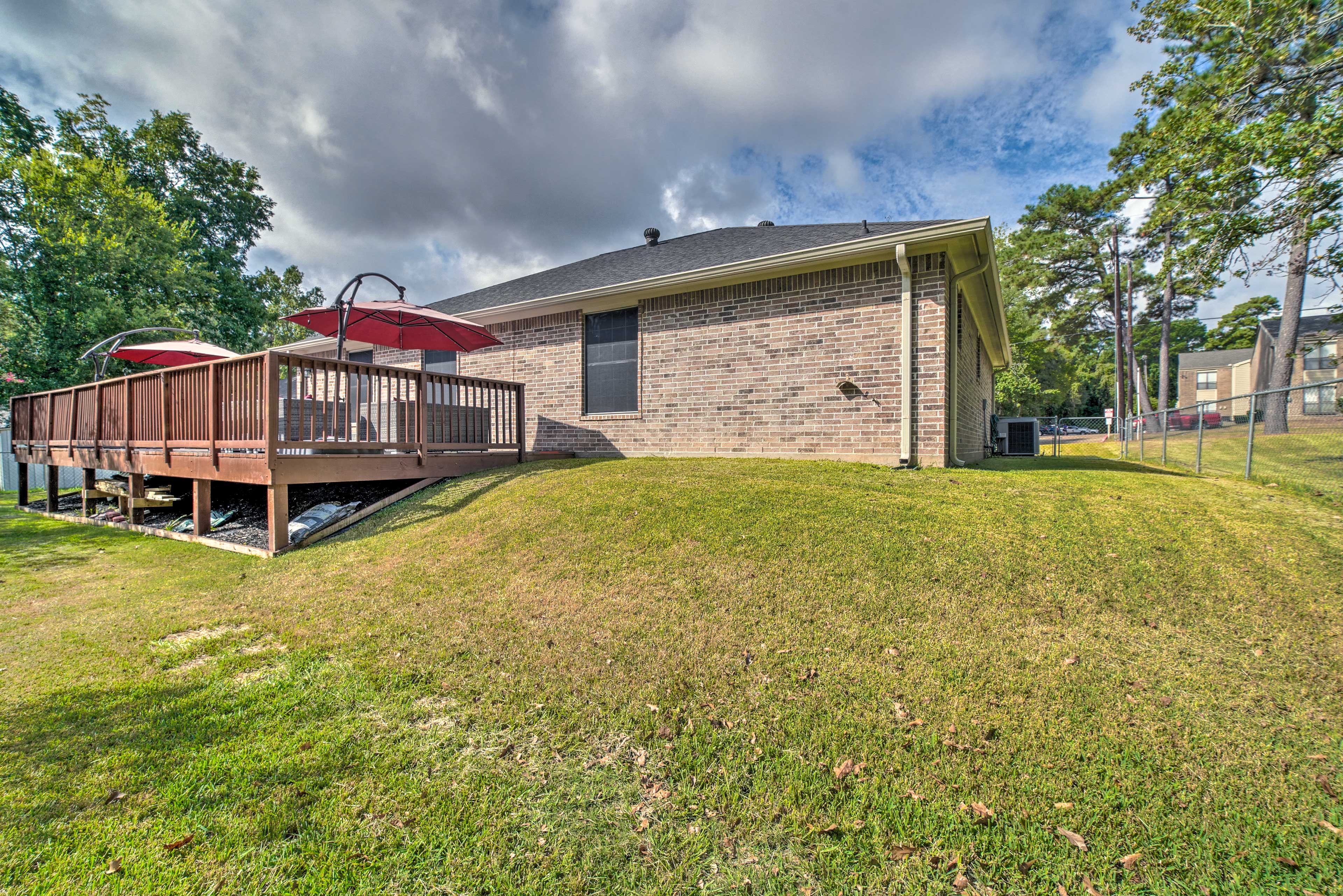 Property Exterior | Fenced Yard