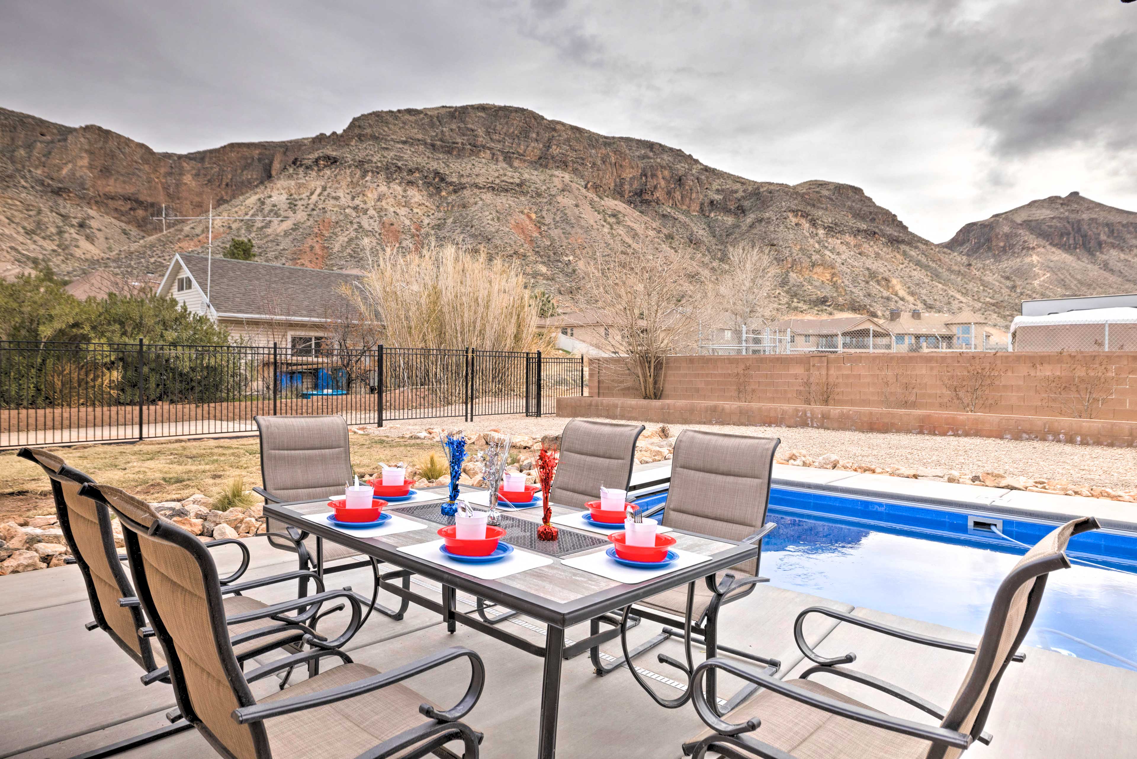 Outdoor Dining Area | Fenced Yard