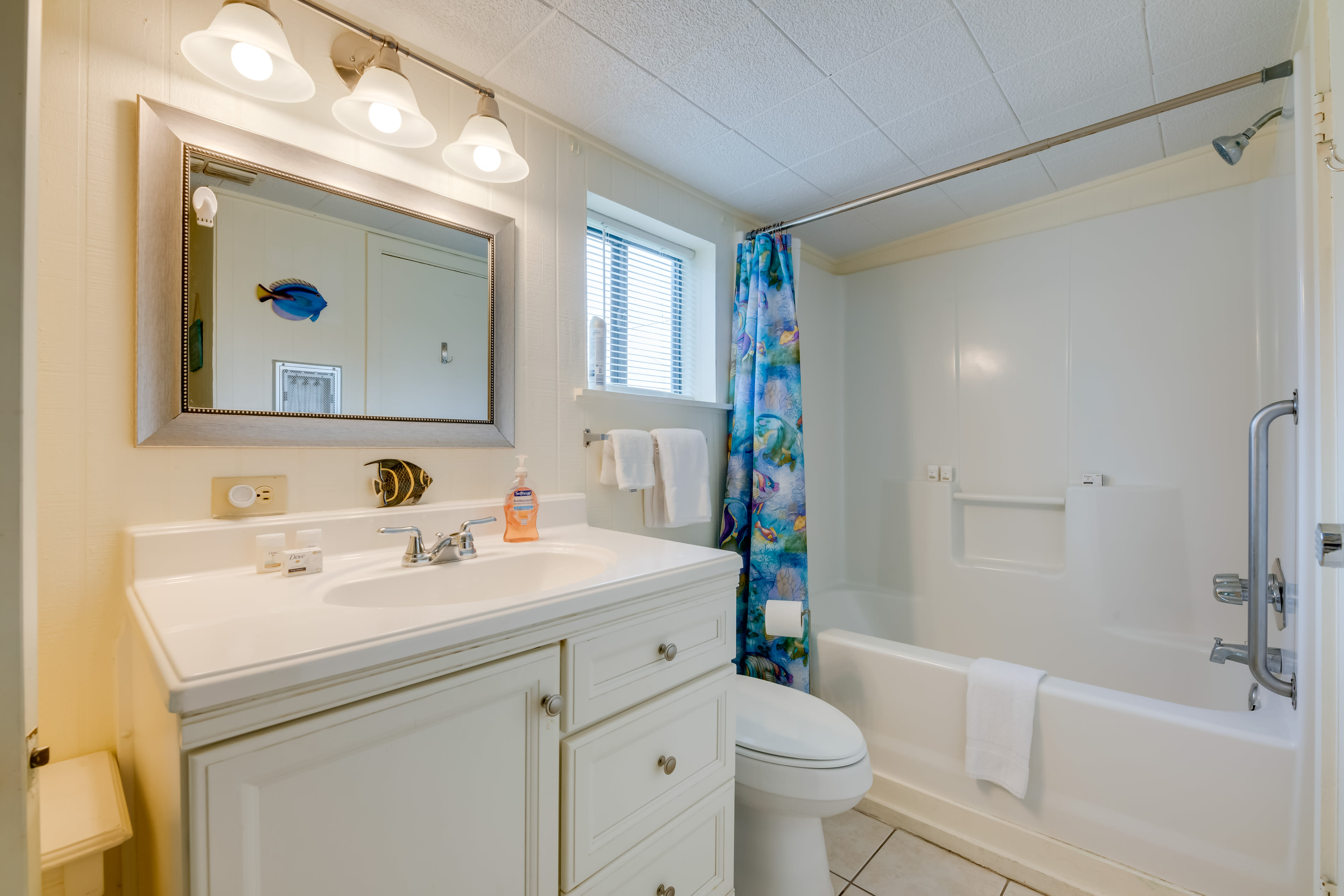 En-Suite Bathroom | Complimentary Toiletries | Hair Dryer | Towels