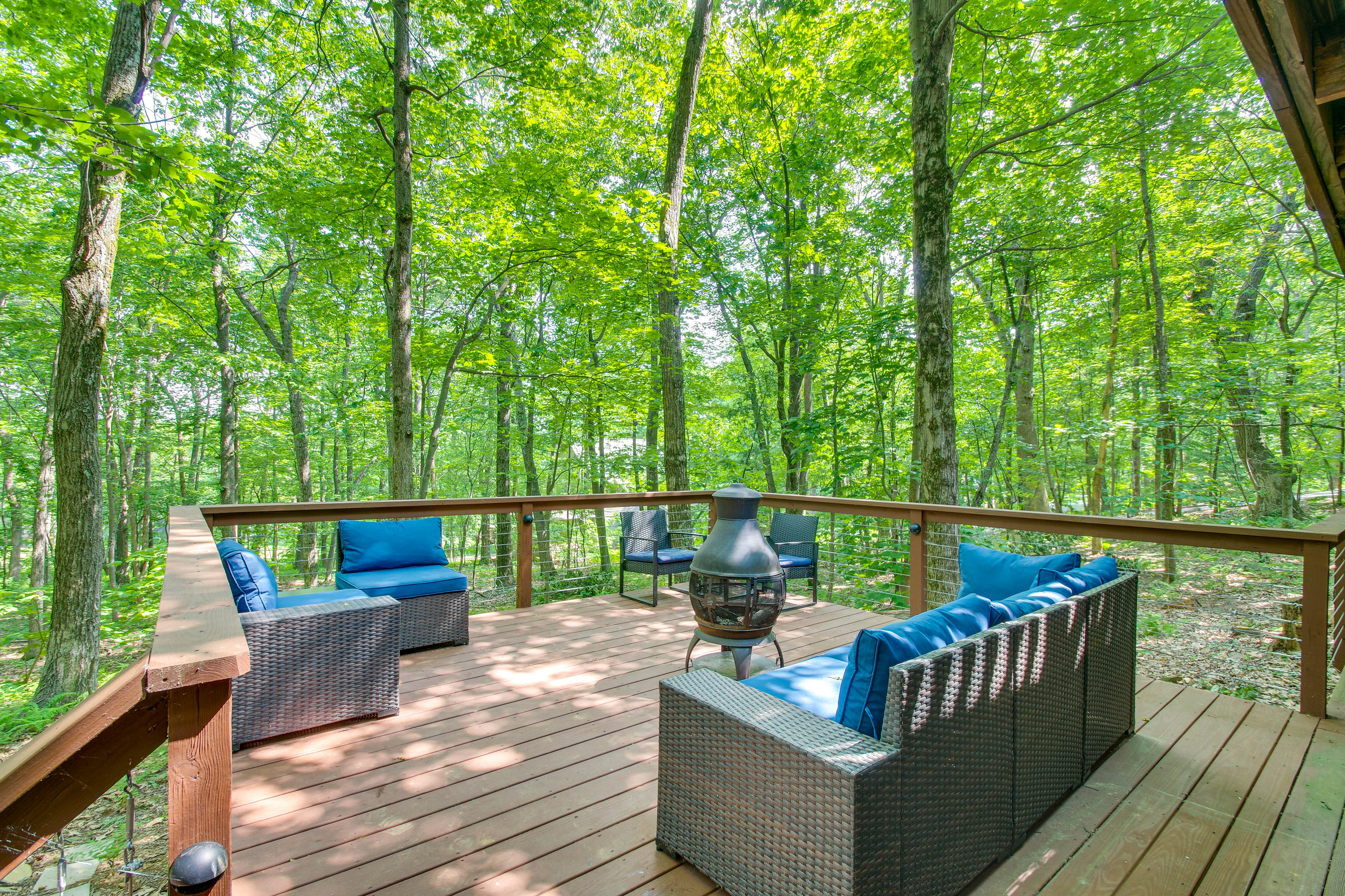 Deck | Outdoor Seating | Views