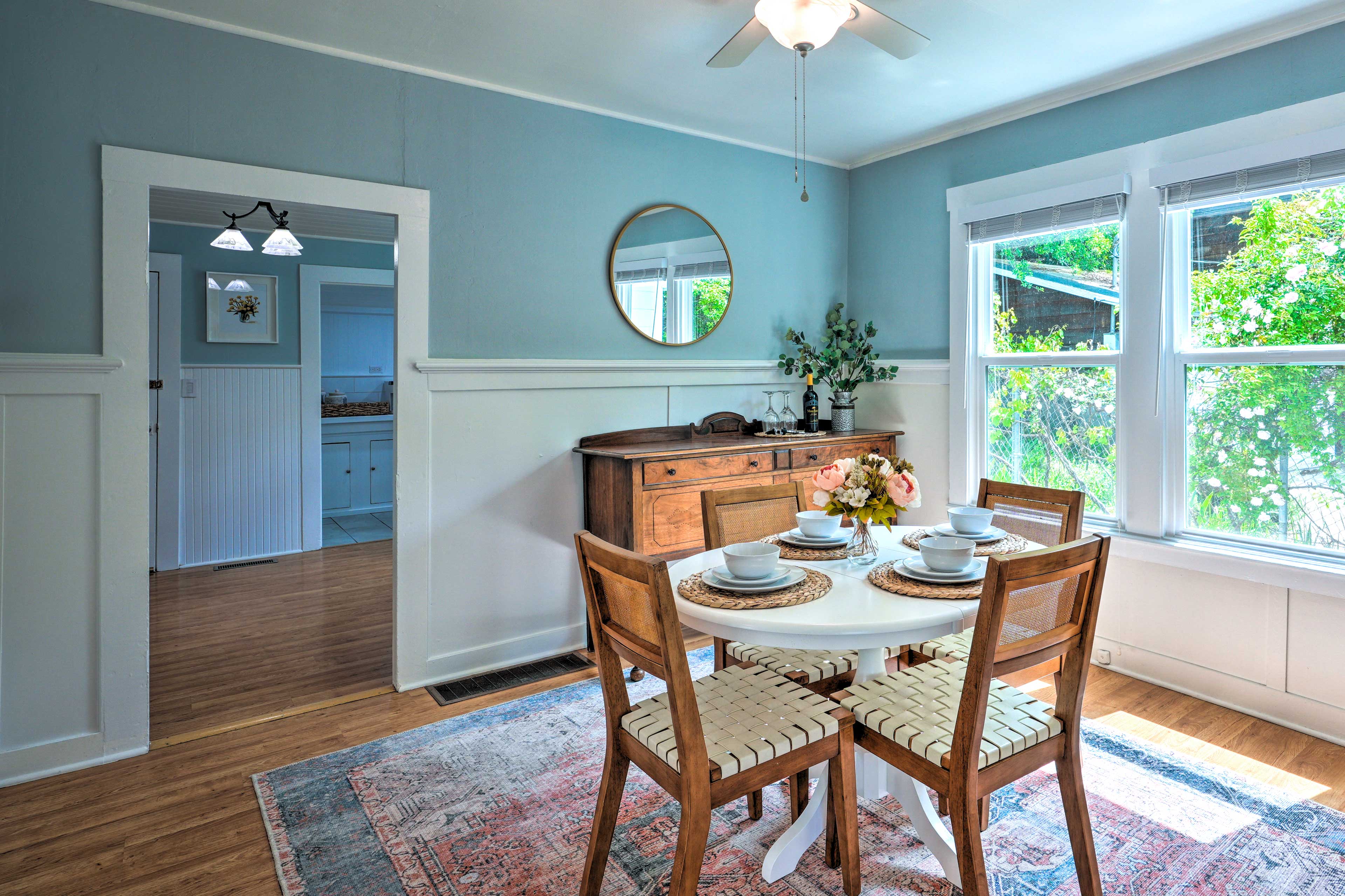 Dining Room | Dishware Provided