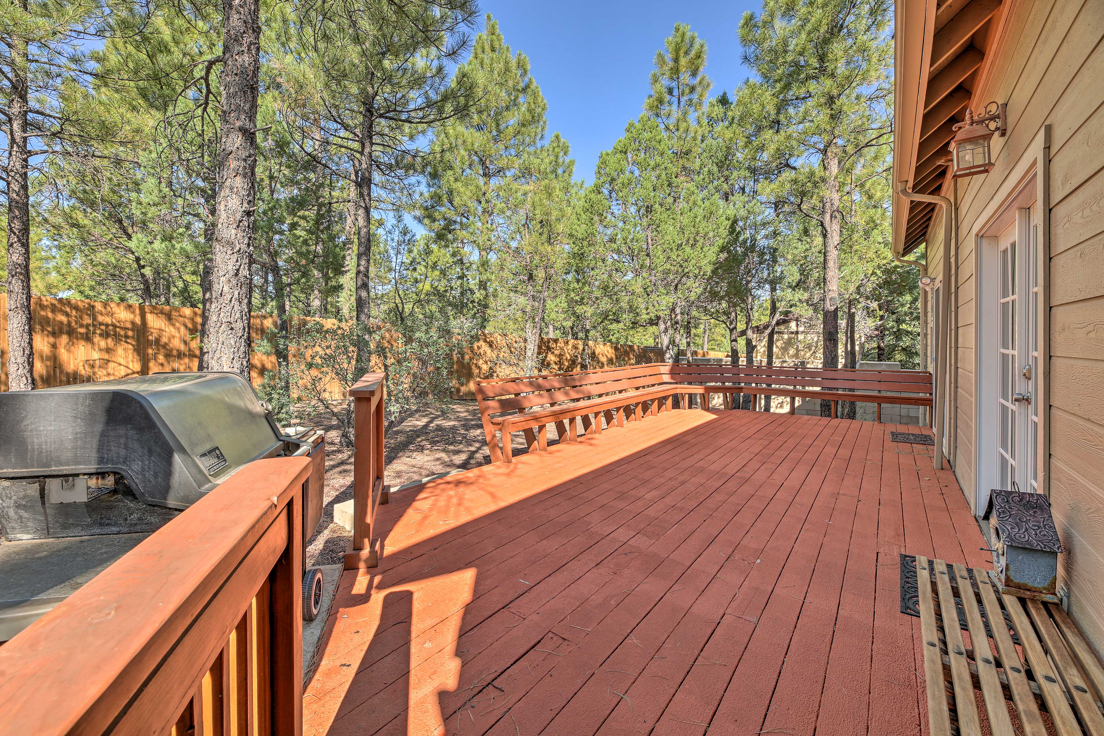 Private Back Deck | Gas Grill