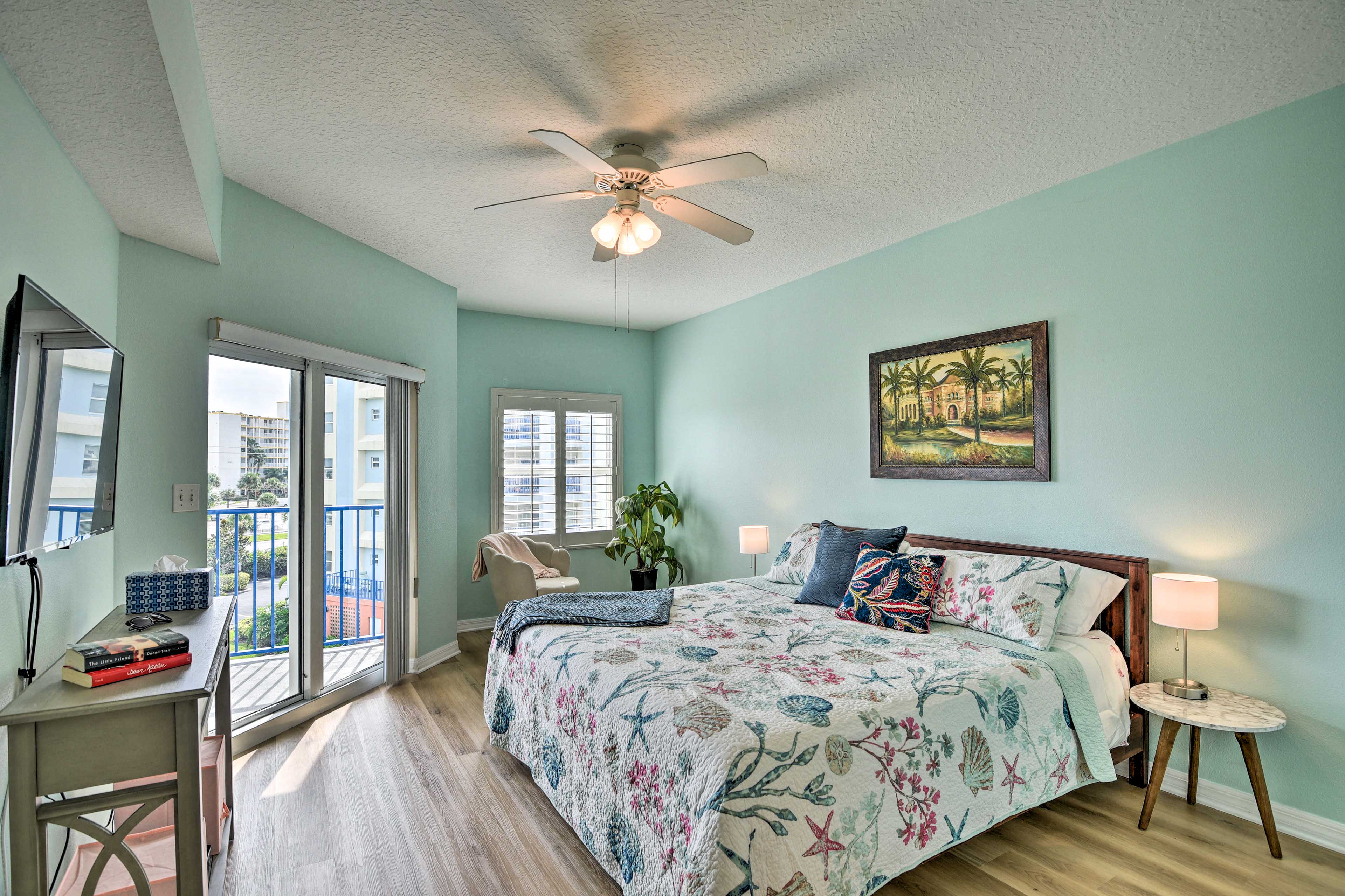 Bedroom 1 | King Bed | Smart TV | Balcony Access