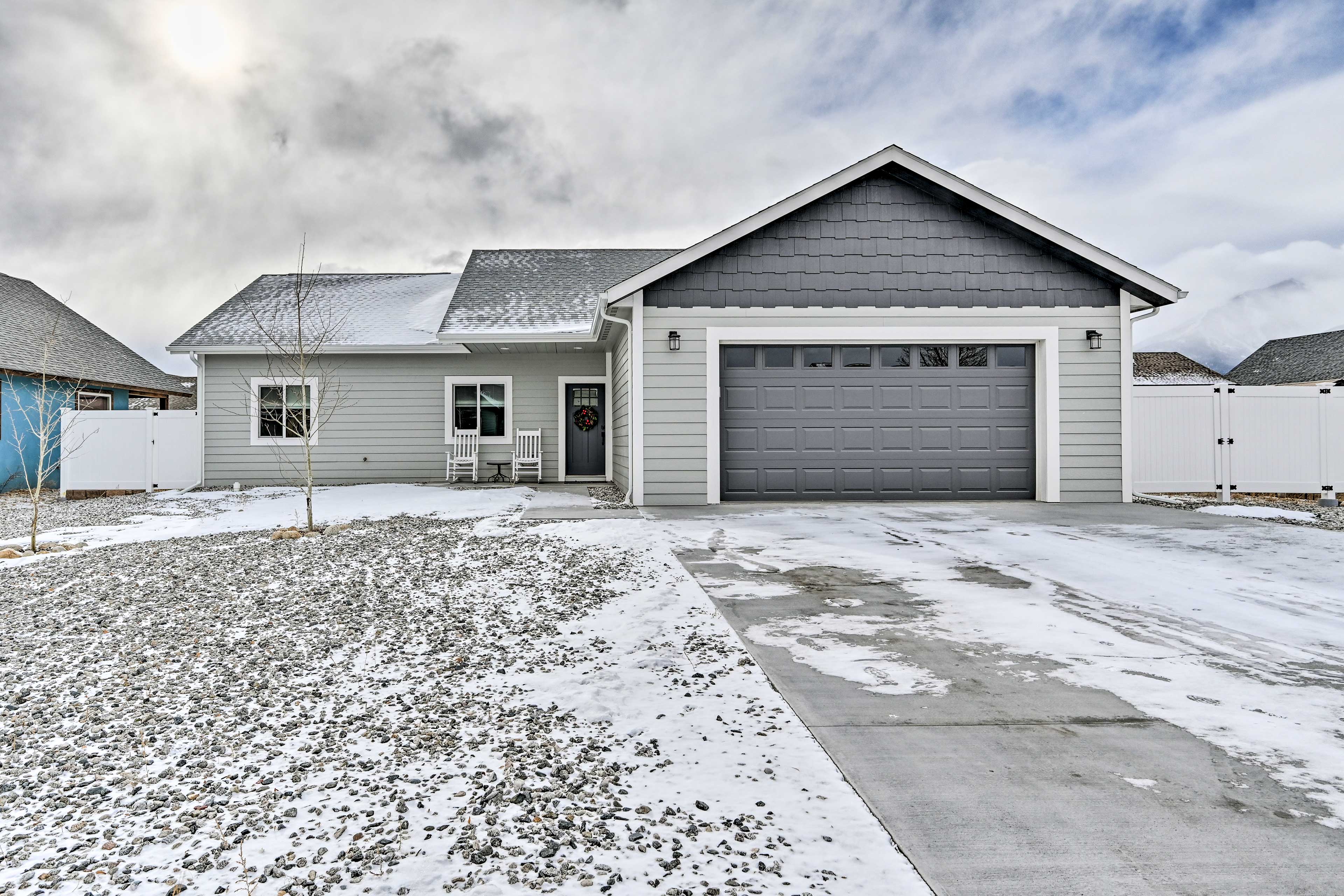 Front Exterior | Single-Story House | Keyless Entry