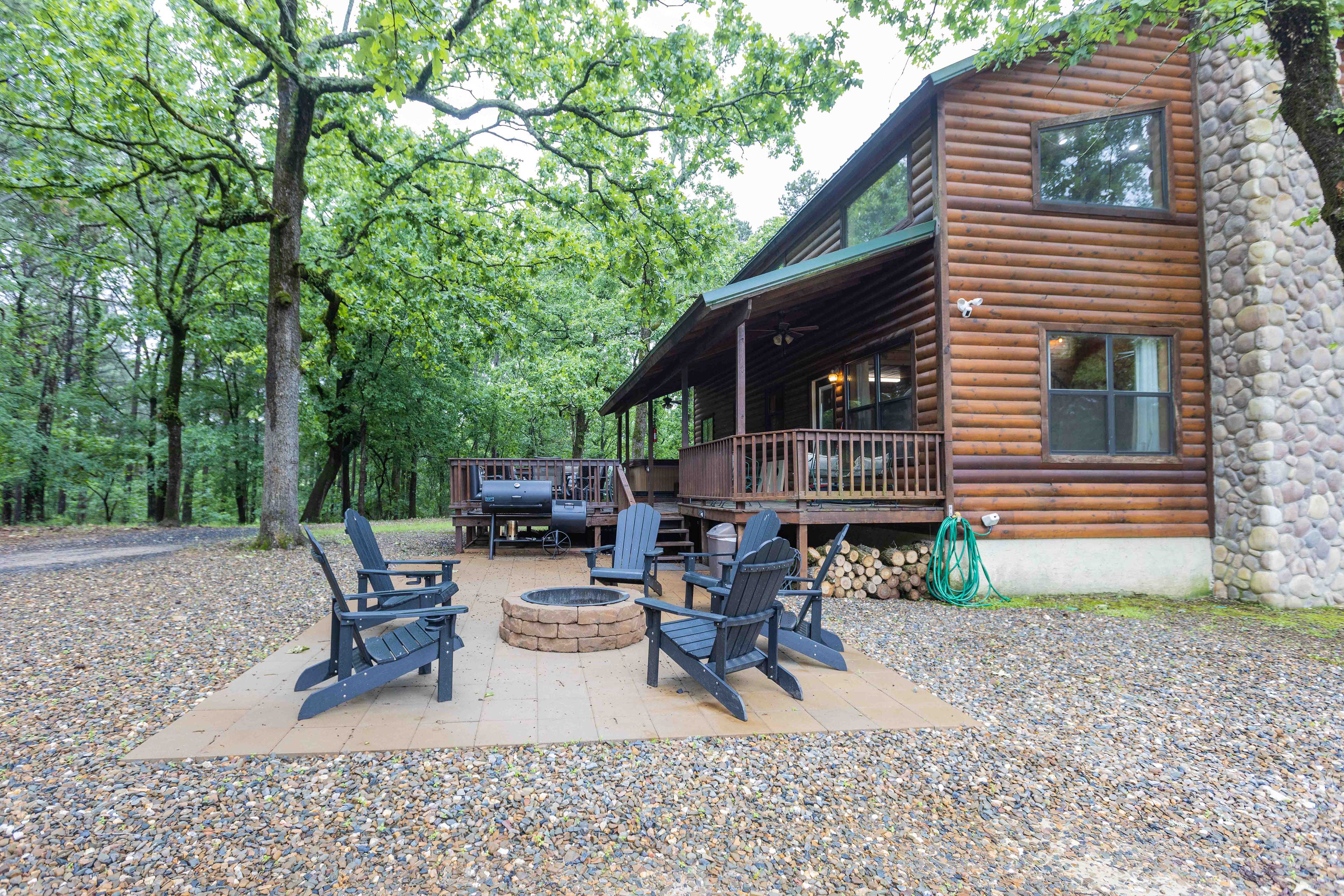 Exterior | Patio | Fire Pit | Grill