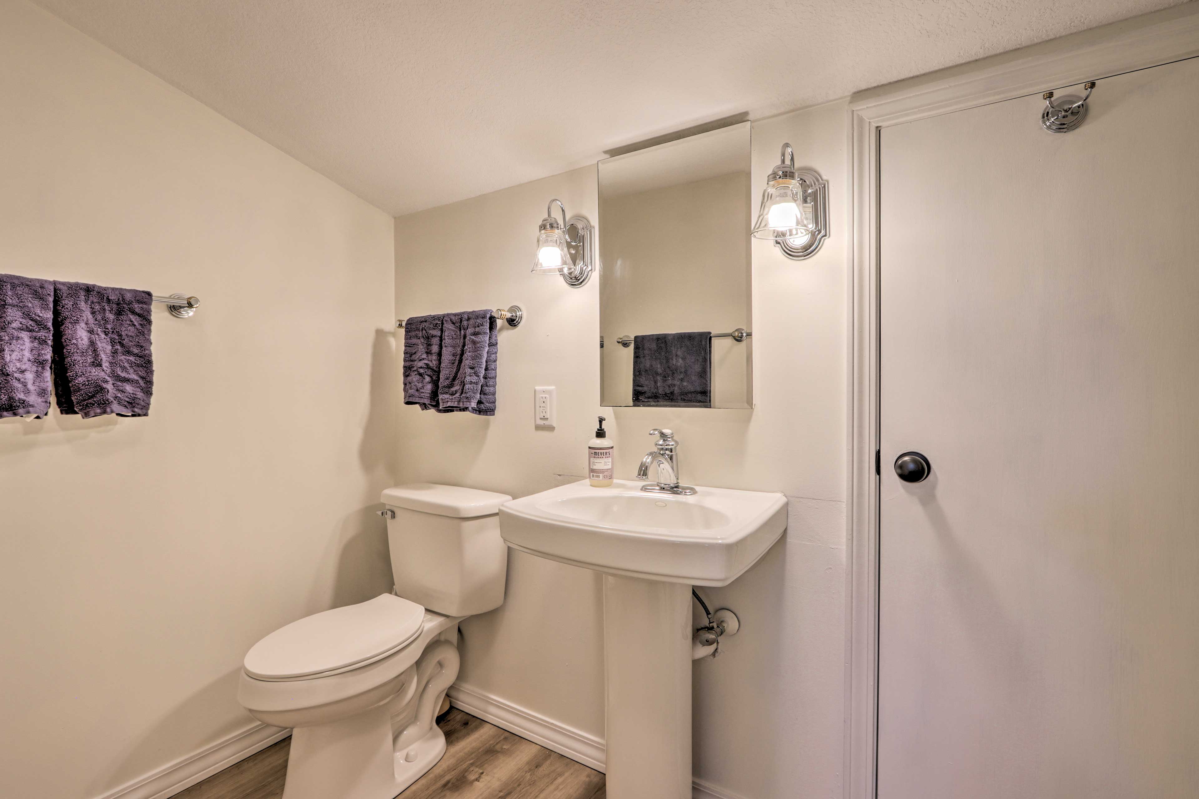 En-Suite Bathroom | Hair Dryers Provided | 2nd Floor