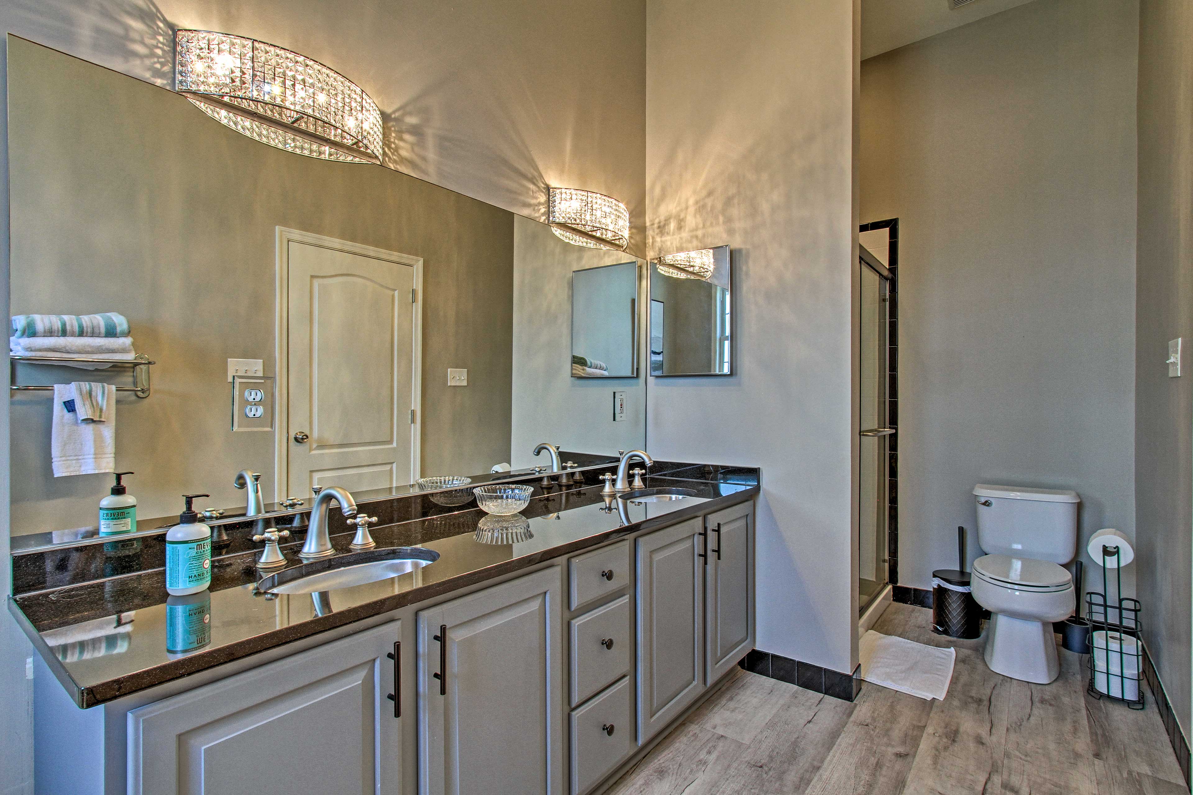 En-Suite Bathroom | Complimentary Toiletries