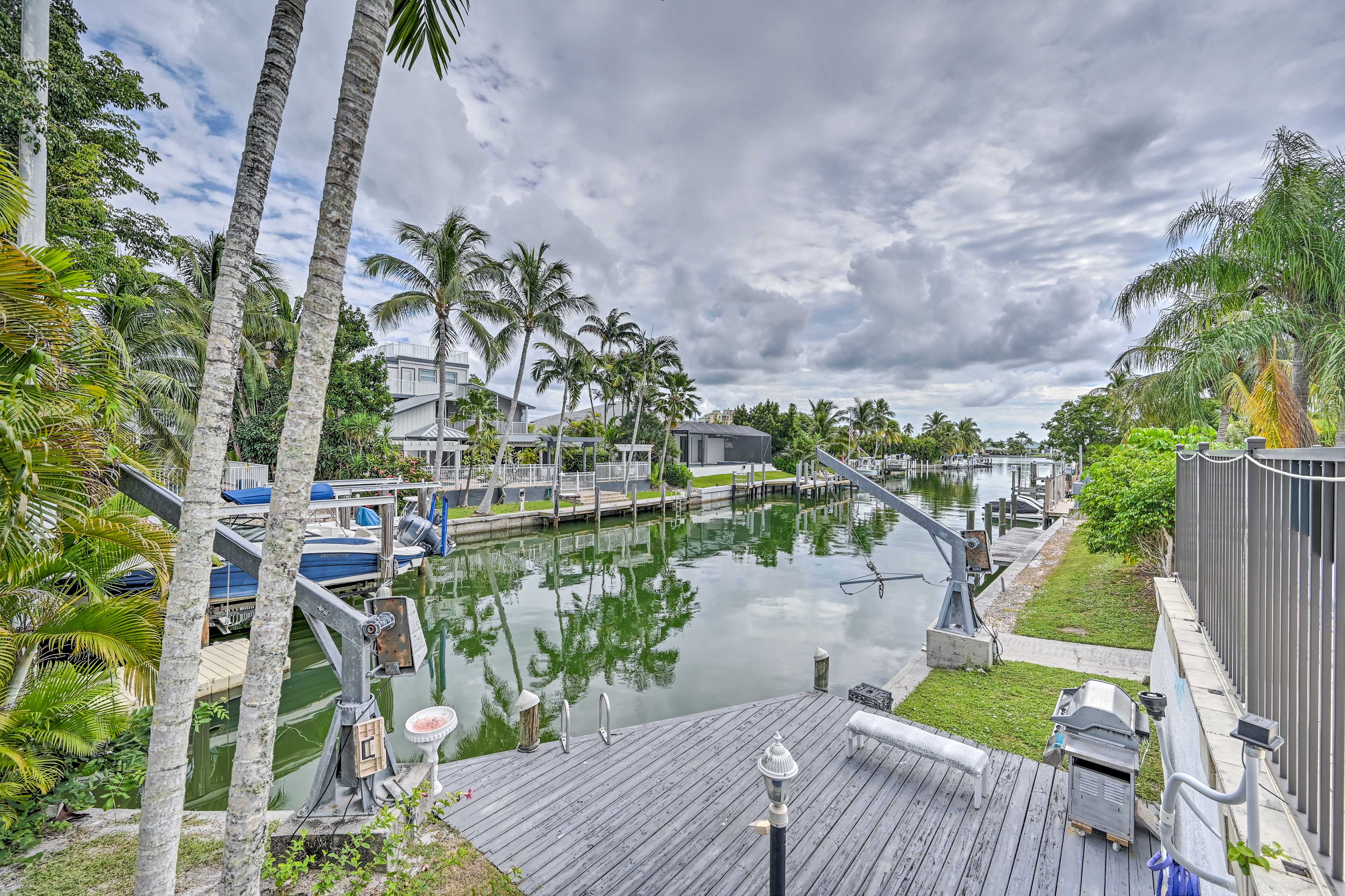 Canal | Shared Boat Dock