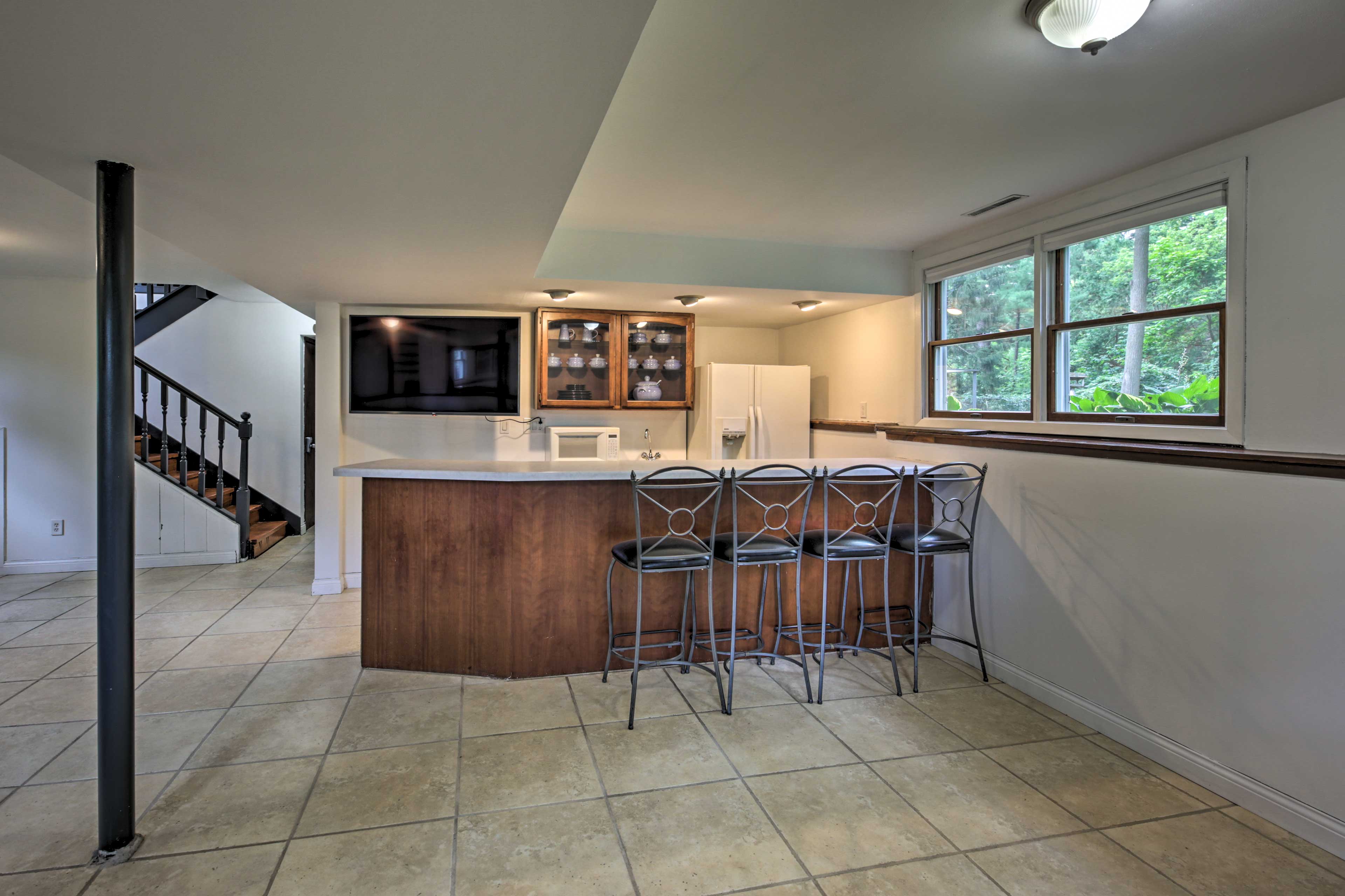 Basement Level | Well-Equipped Kitchen