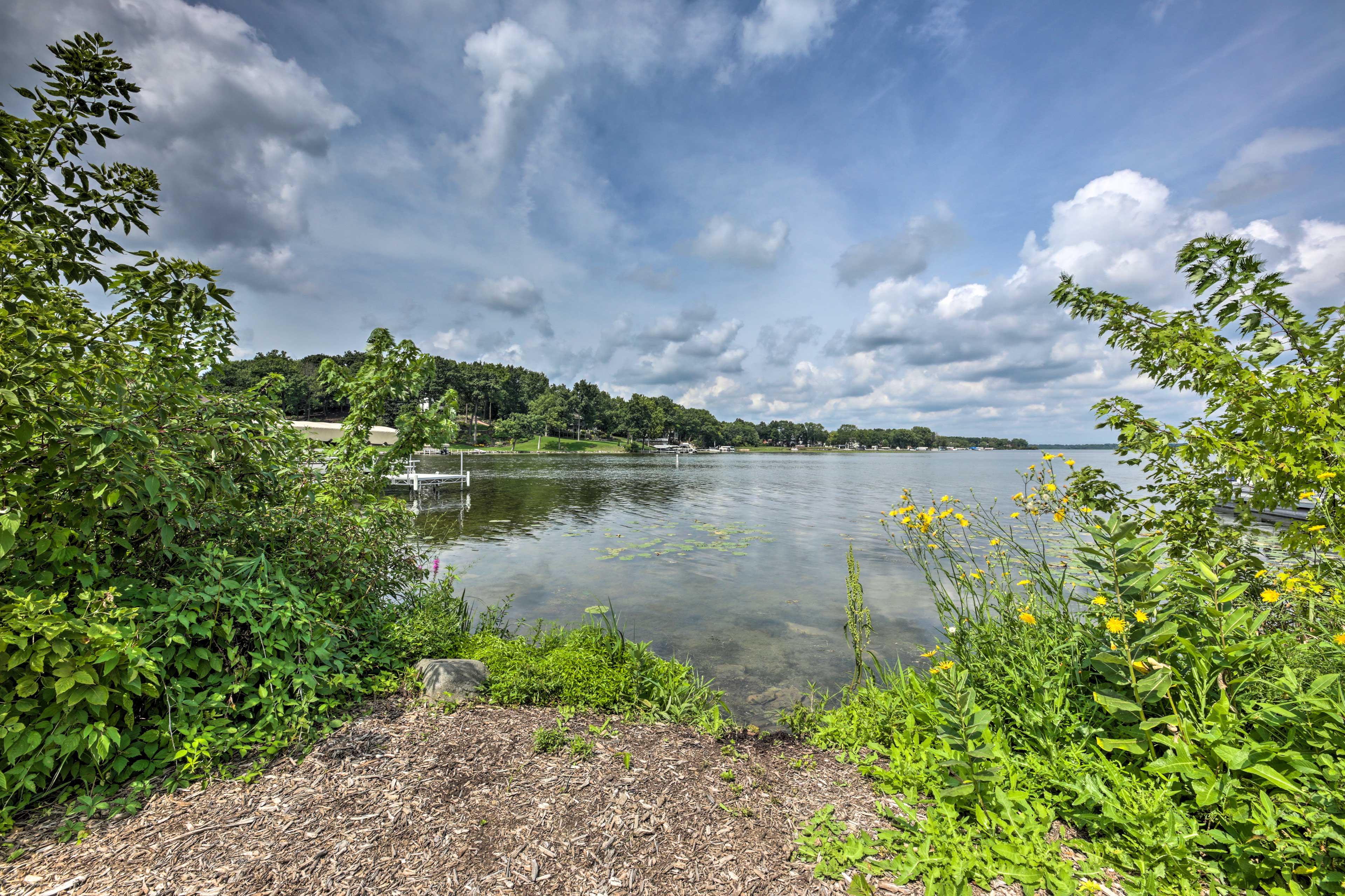 Lake Nagawicka Public Boat Launch (2.0 Miles)